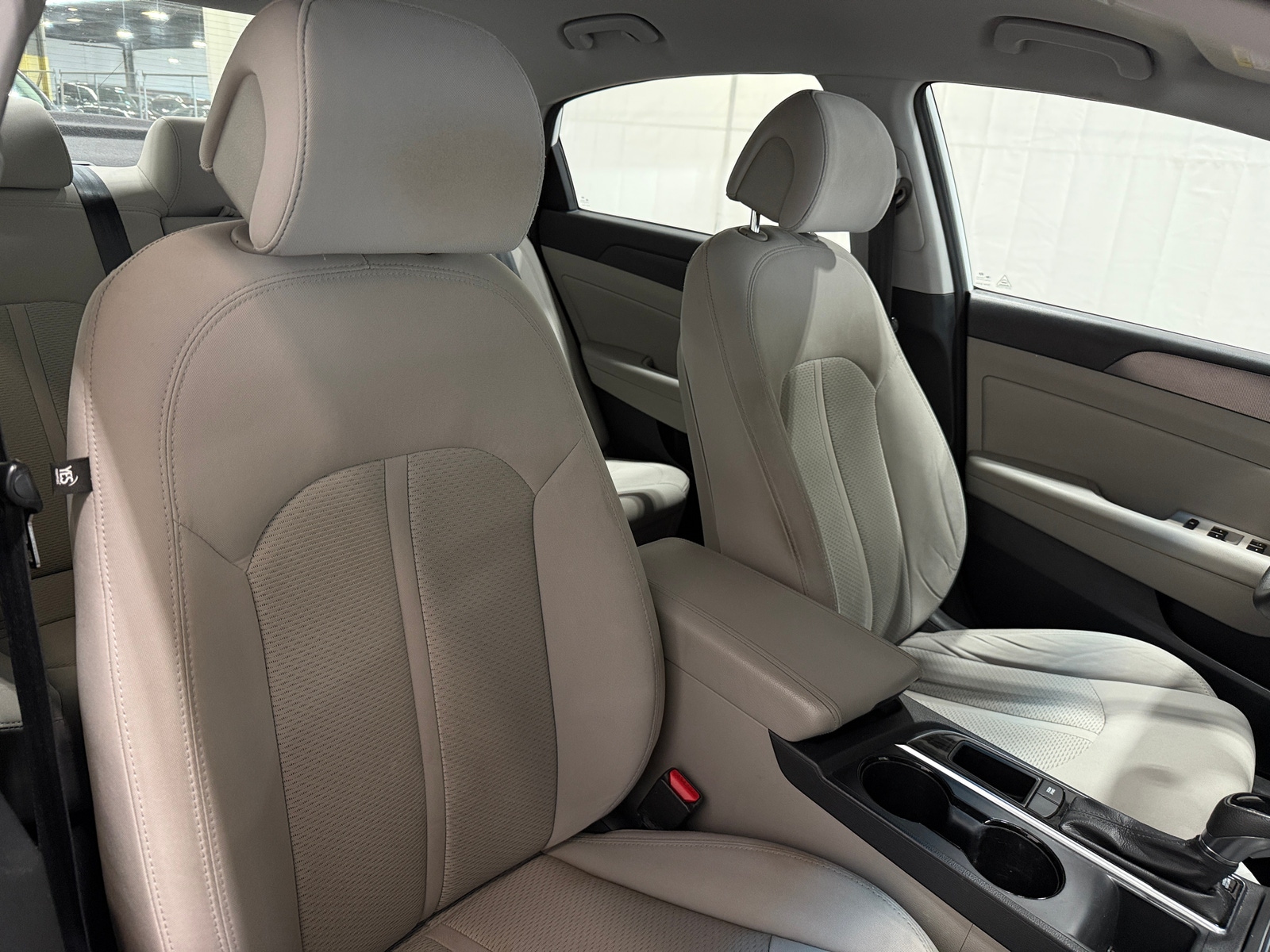 Thumbnail: 2015 Hyundai Sonata - 2