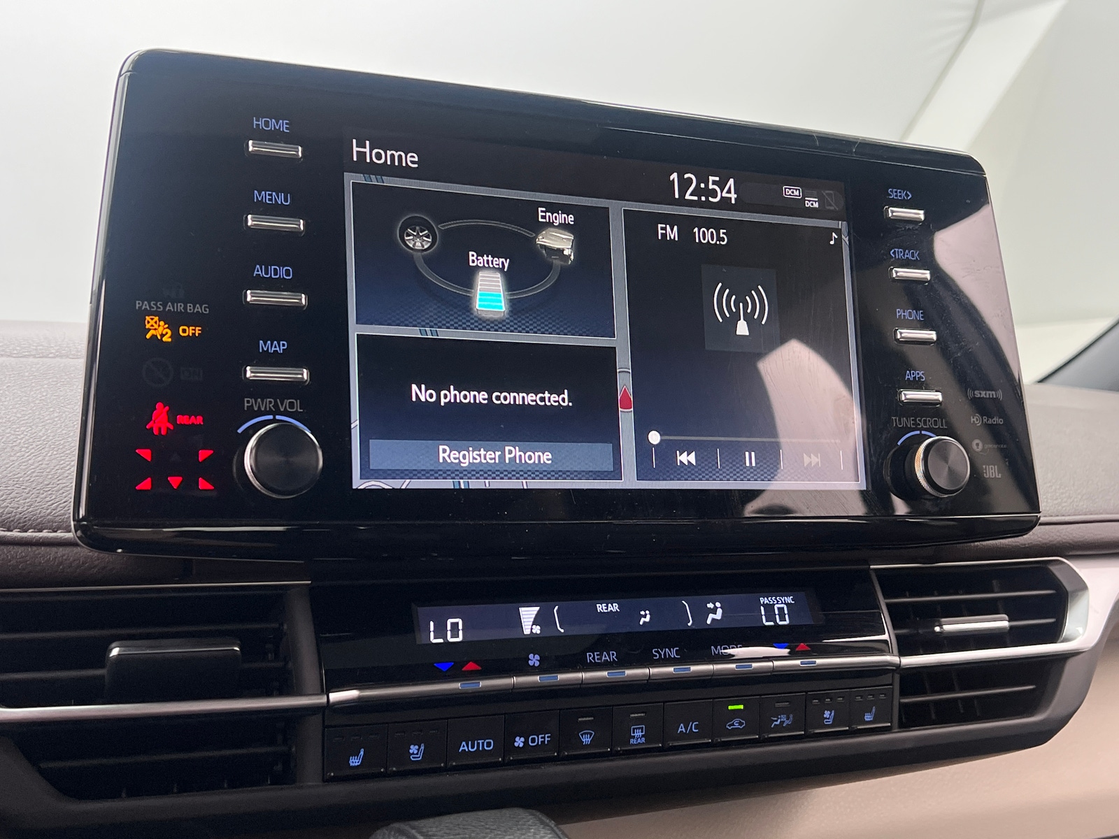 Thumbnail: 2021 Toyota Sienna - 3