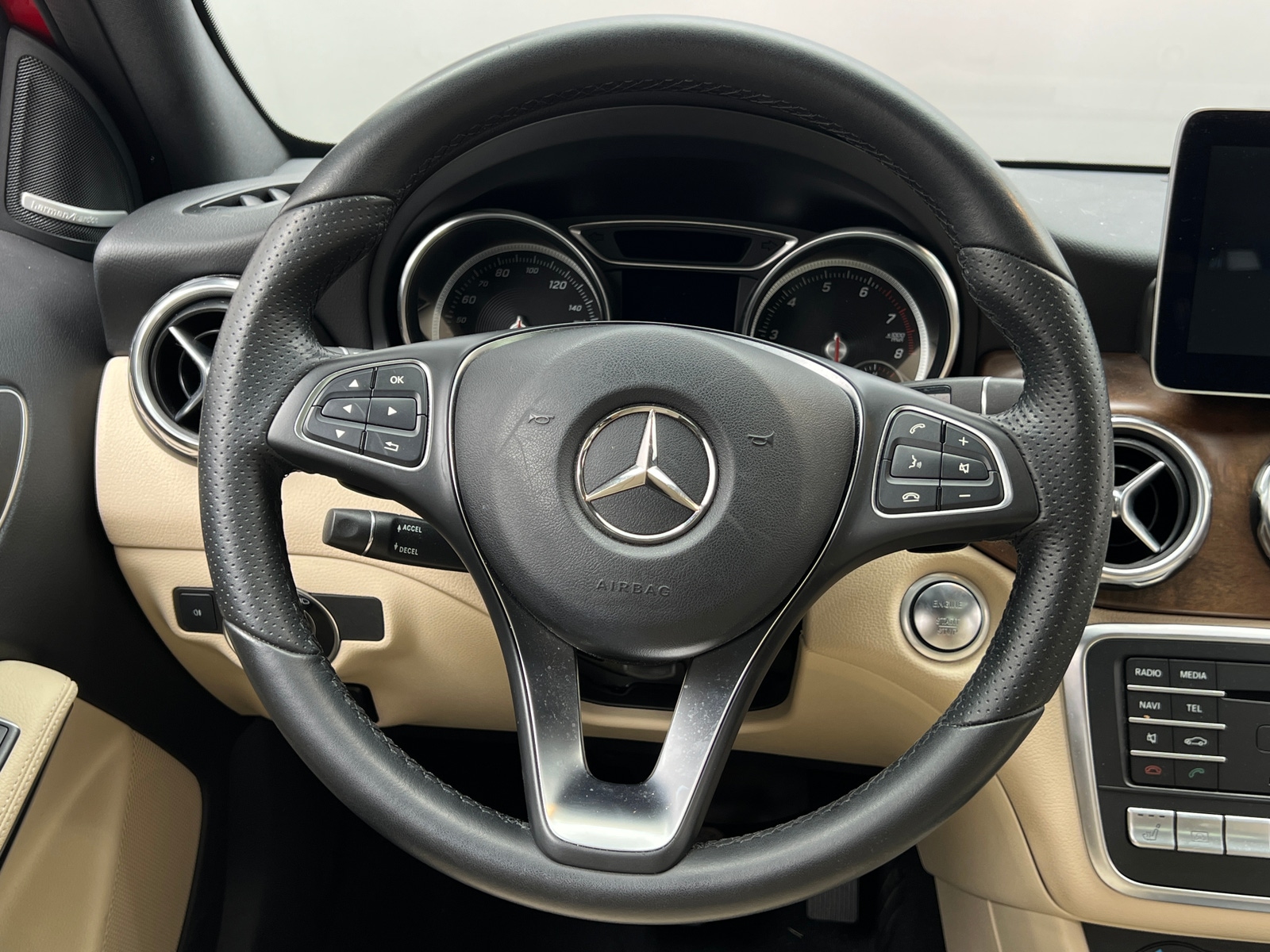 Thumbnail: 2018 Mercedes-Benz GLA - 4