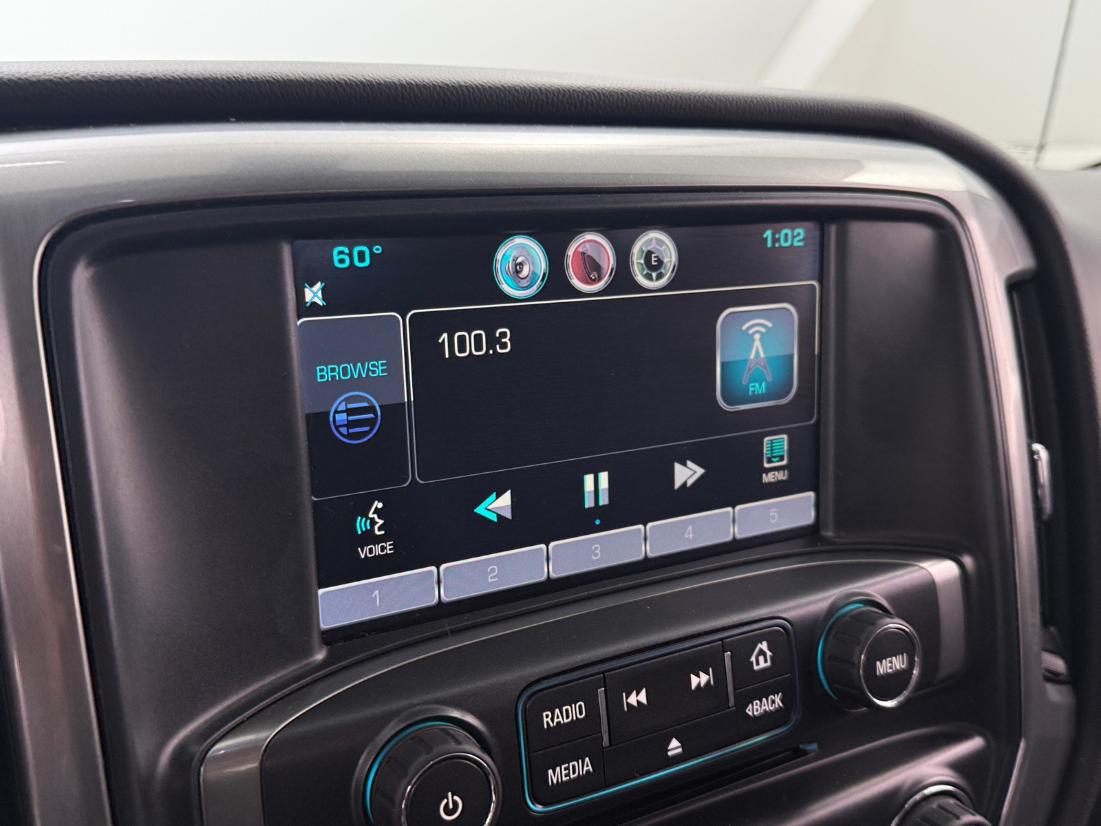 Thumbnail: 2015 Chevrolet Silverado 1500 - 4