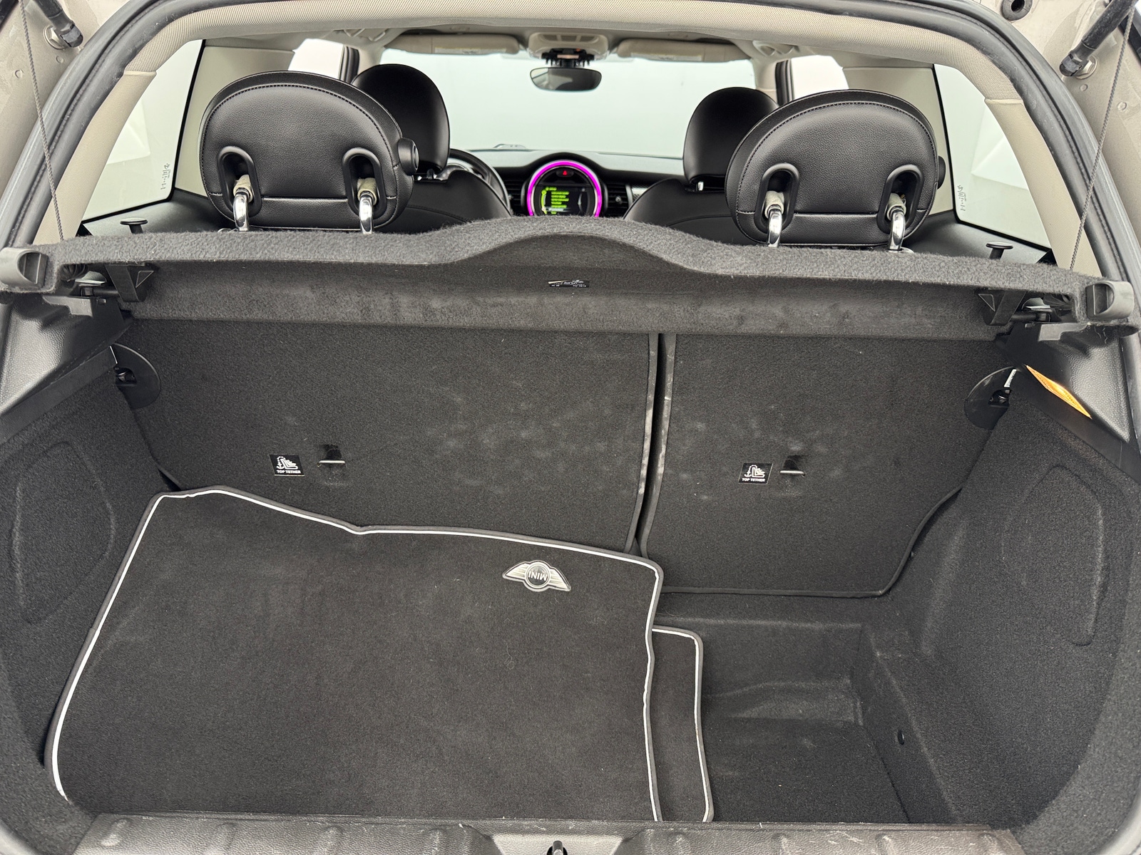 Thumbnail: 2017 MINI Cooper Hardtop - 6