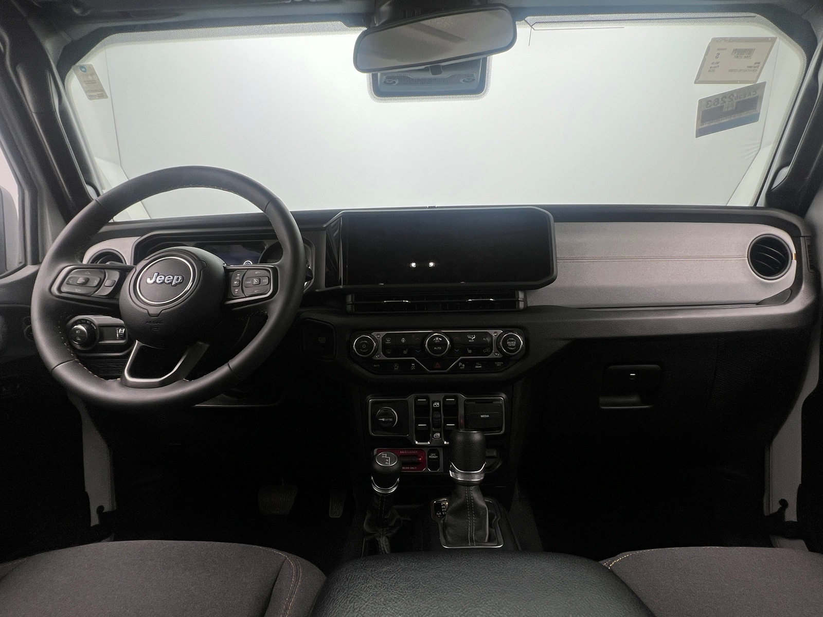 Thumbnail: 2024 Jeep Gladiator - 3