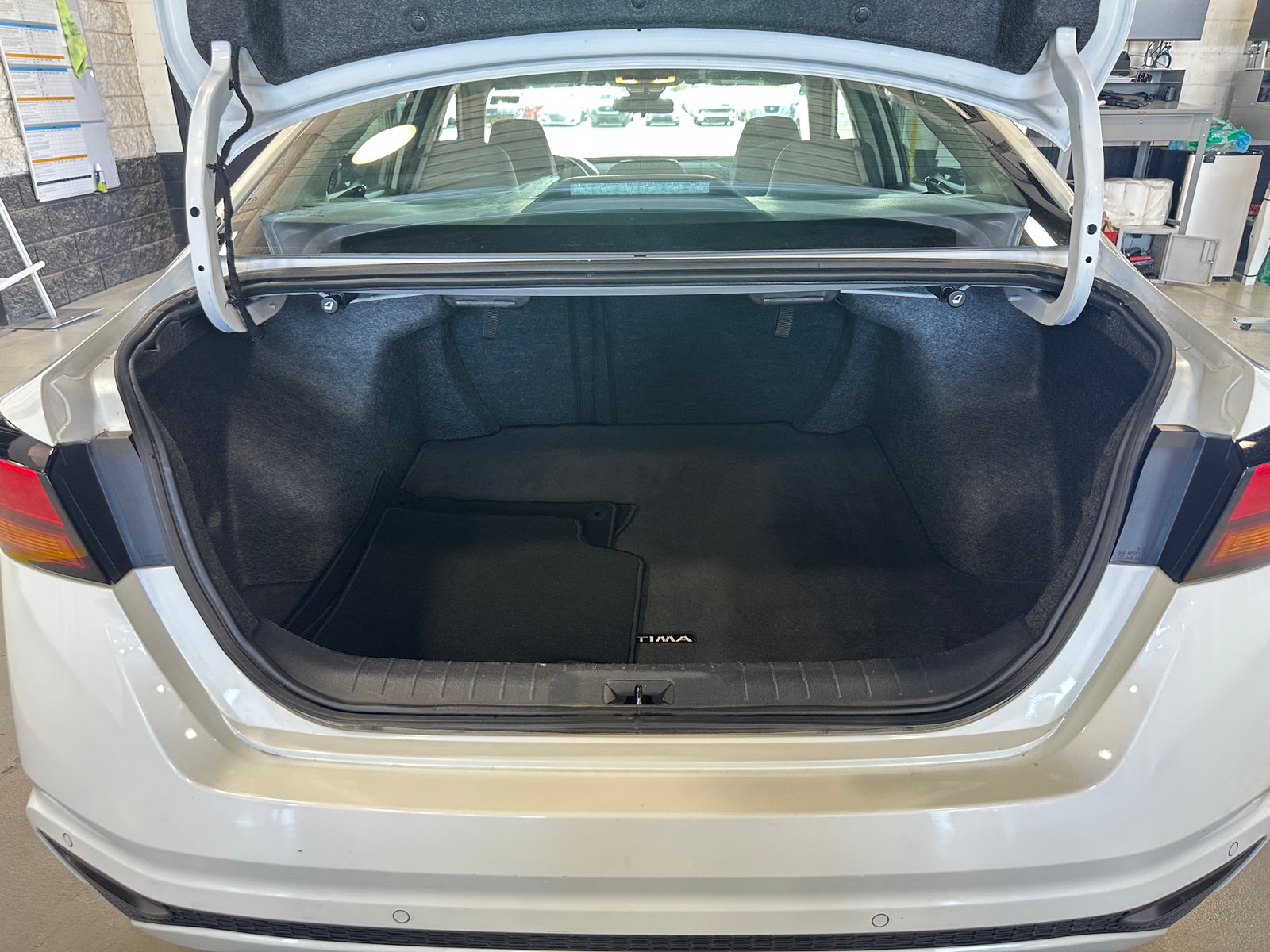 Thumbnail: 2024 Nissan Altima - 7