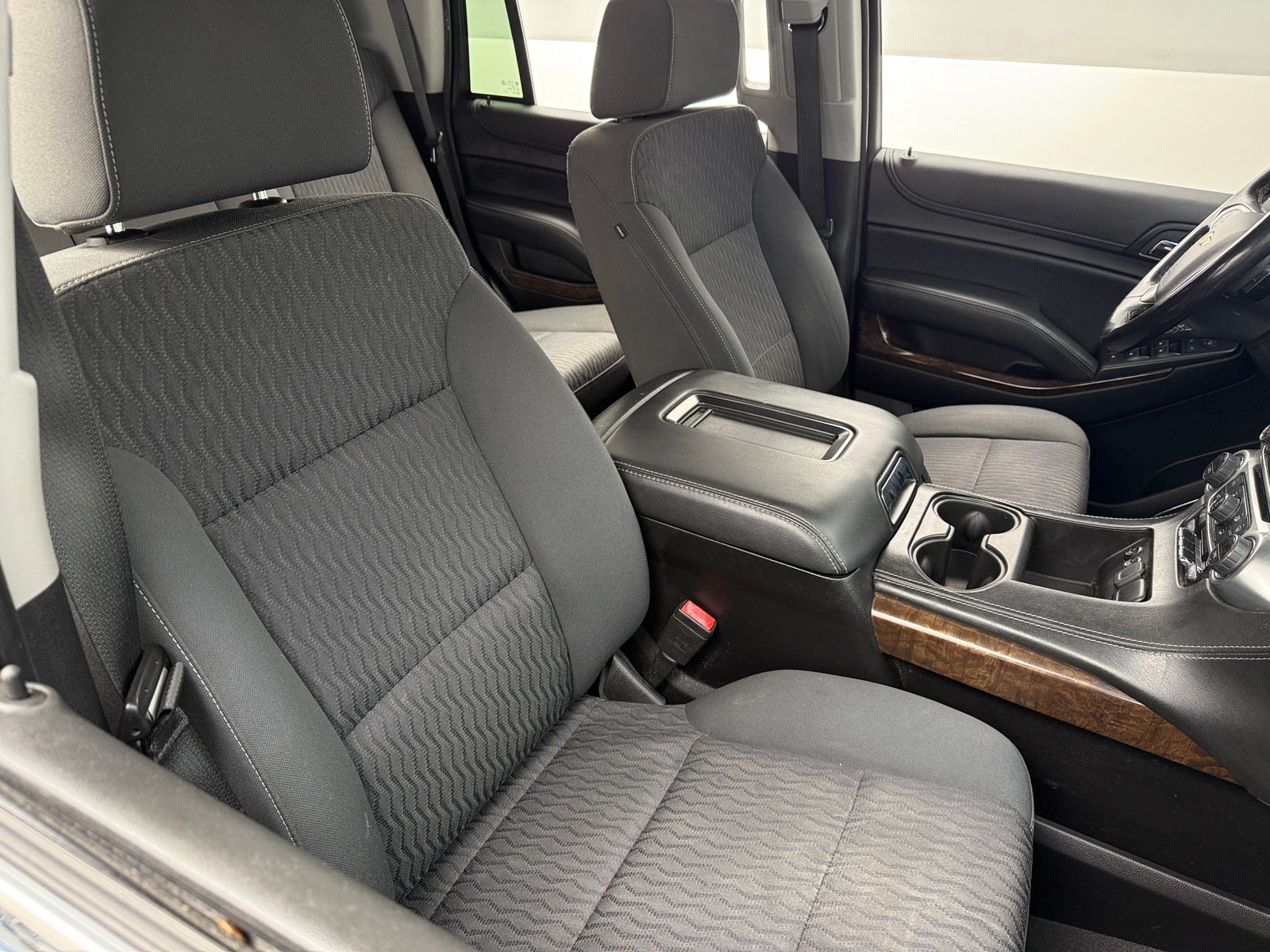 Thumbnail: 2019 Chevrolet Tahoe - 2