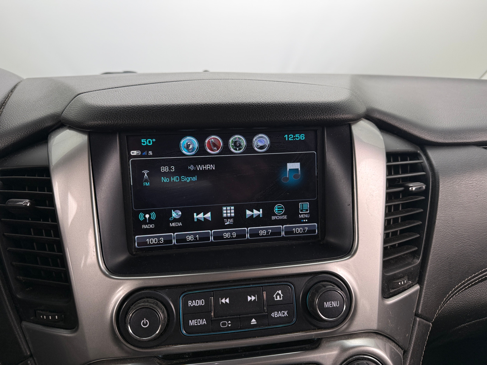 Thumbnail: 2019 Chevrolet Tahoe - 4