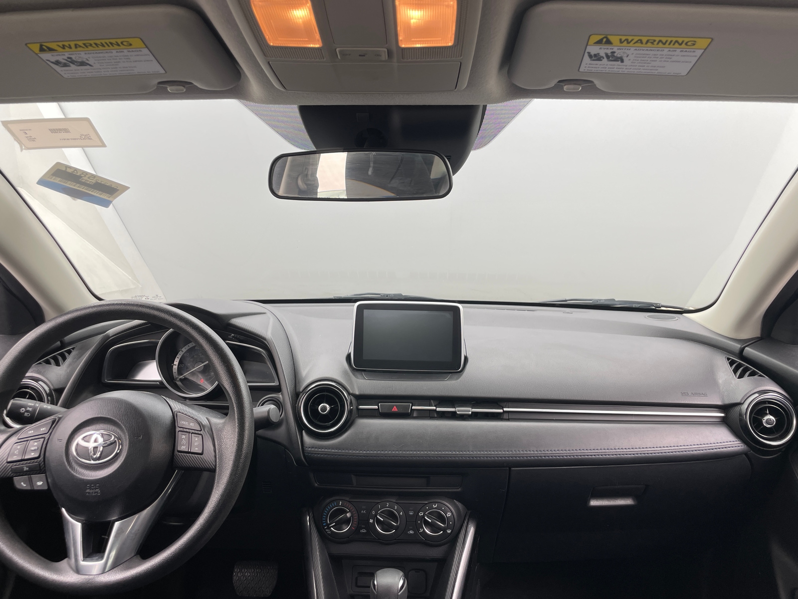 Thumbnail: 2017 Toyota Yaris iA - 3