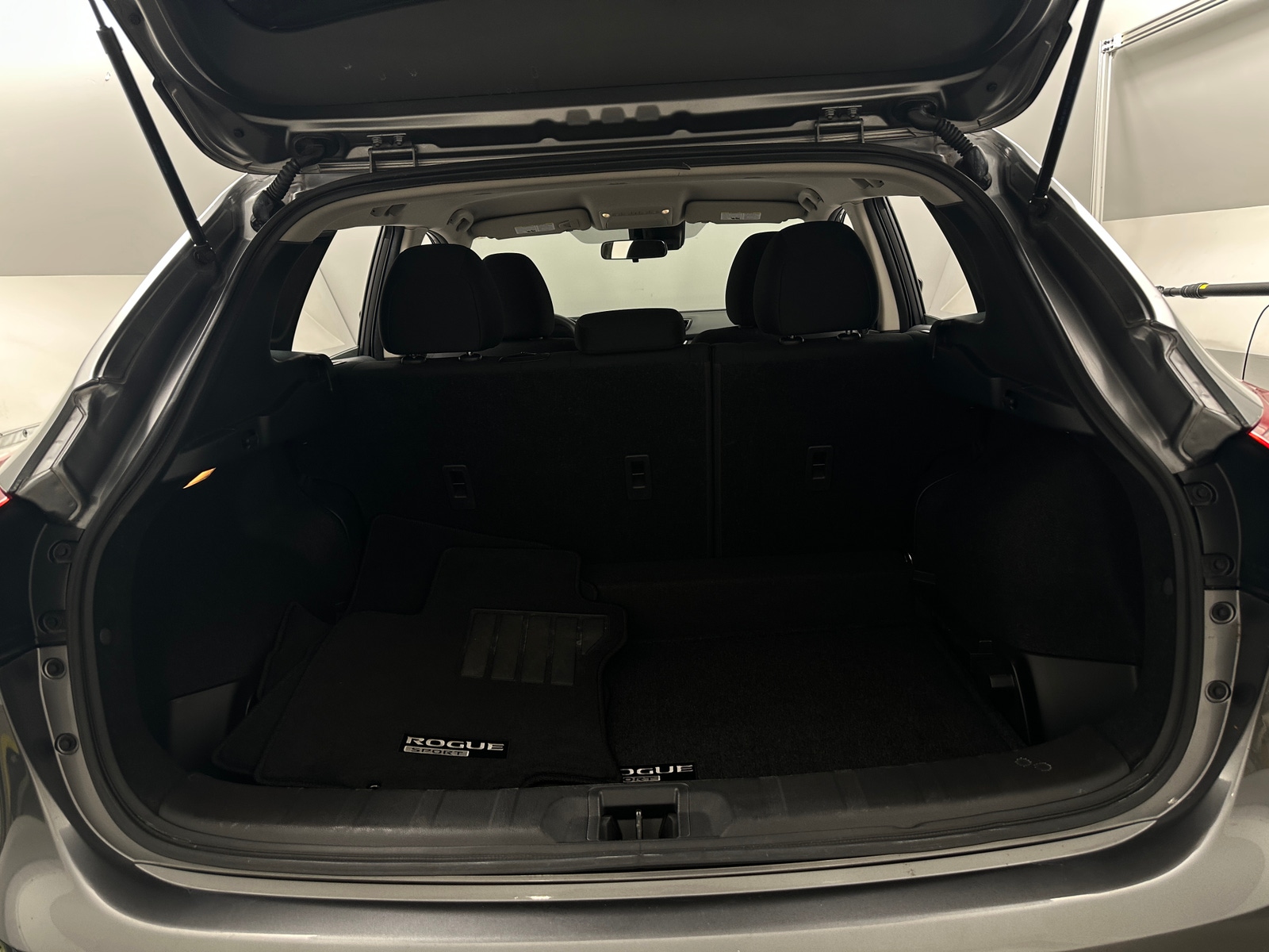 Thumbnail: 2021 Nissan Rogue Sport - 7