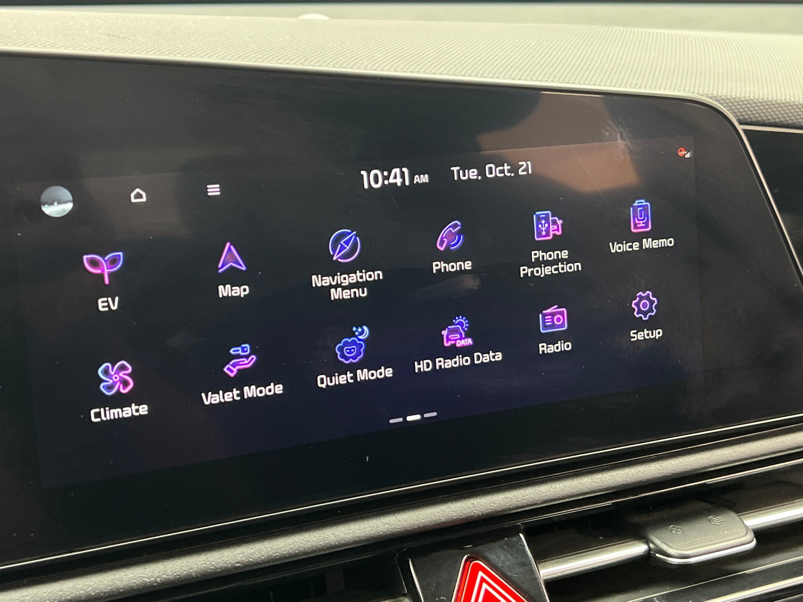 Thumbnail: 2023 Kia Niro - 4