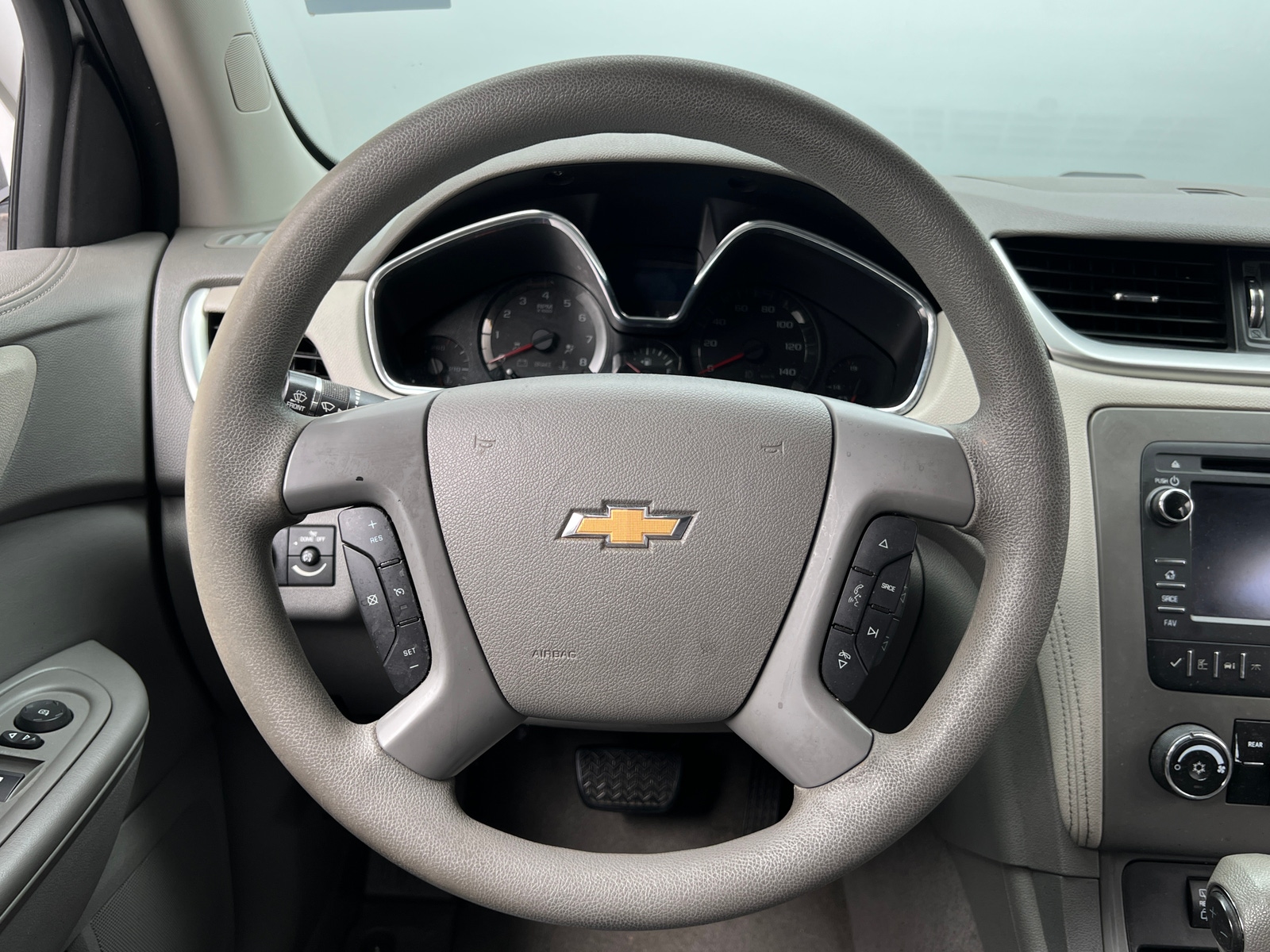 Thumbnail: 2017 Chevrolet Traverse - 5