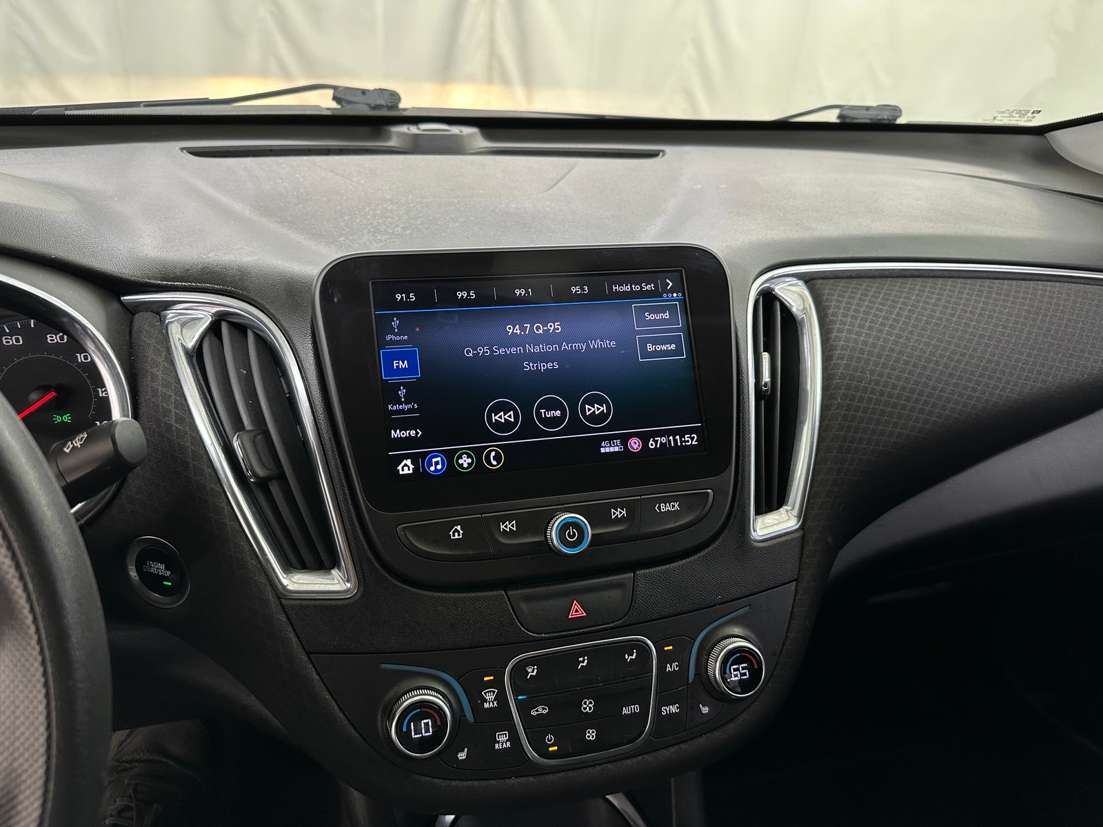 Thumbnail: 2019 Chevrolet Malibu - 4