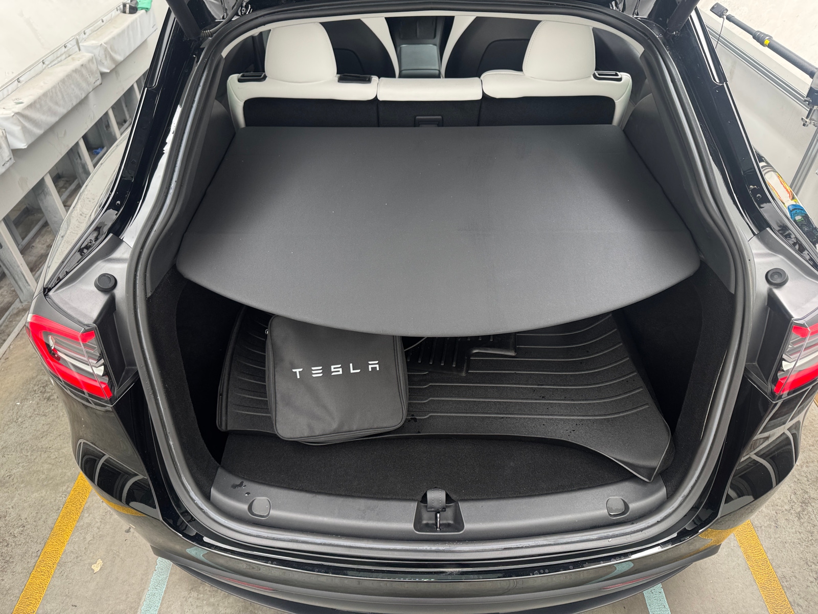 Thumbnail: 2023 Tesla Model Y - 6