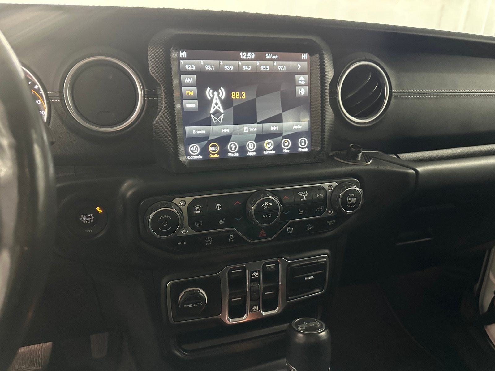 Thumbnail: 2018 Jeep Wrangler - 3
