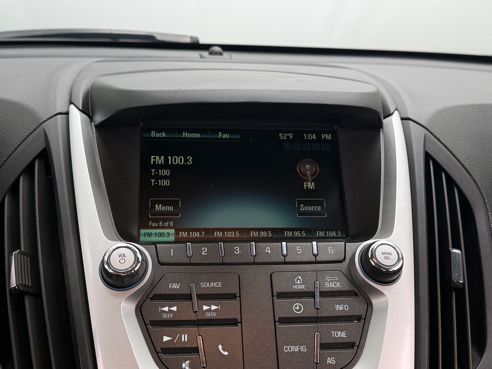 Thumbnail: 2017 Chevrolet Equinox - 4