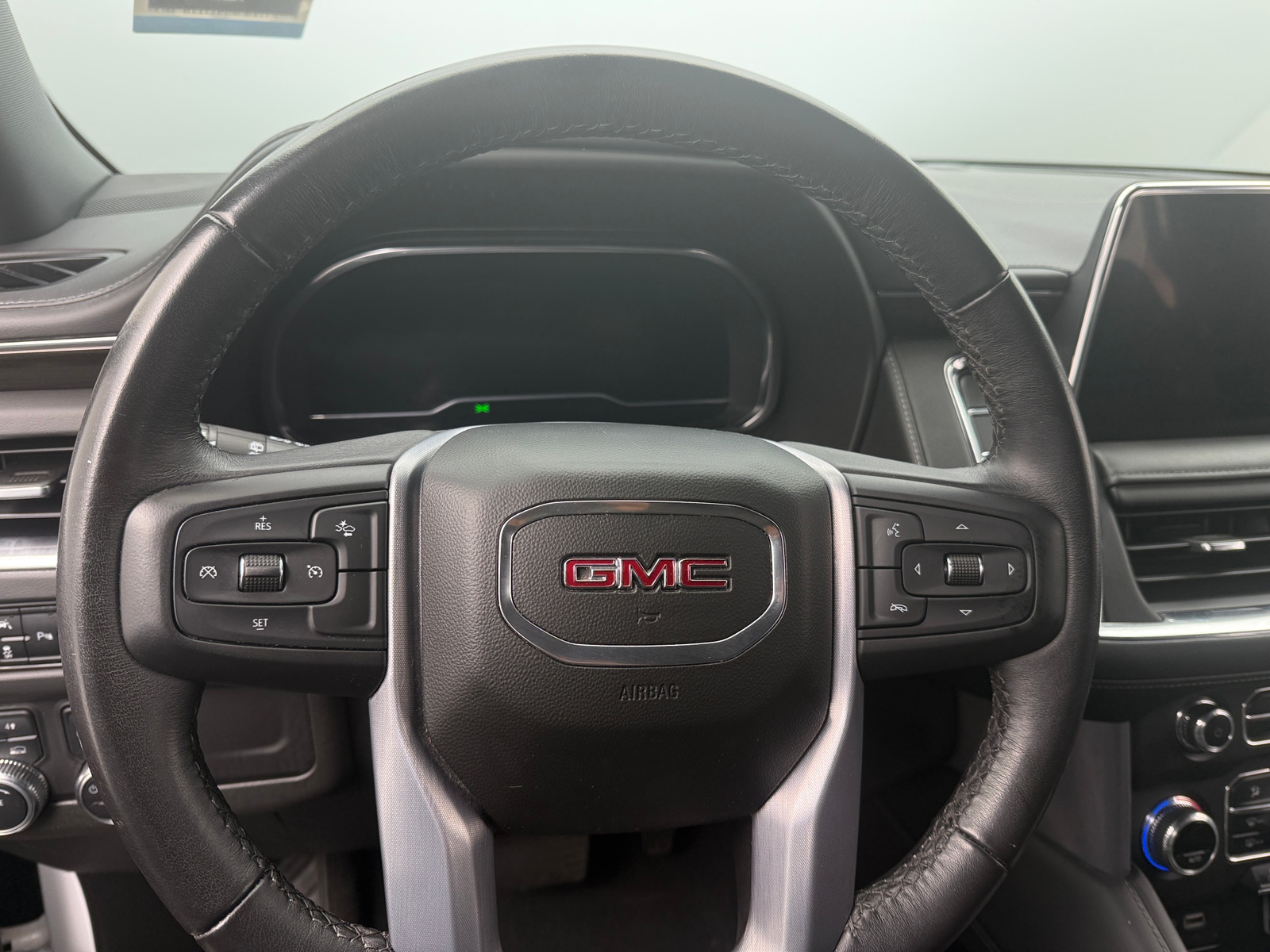 Thumbnail: 2022 GMC Yukon - 5