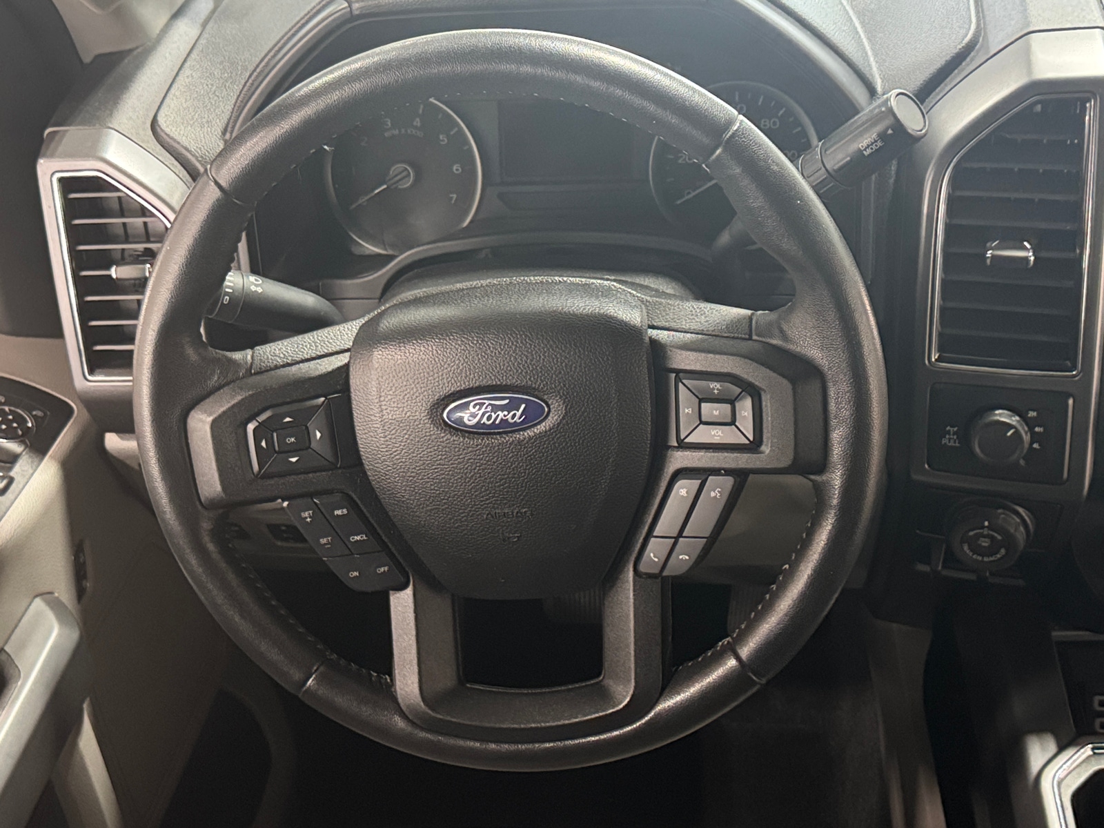 Thumbnail: 2018 Ford Econoline - 5