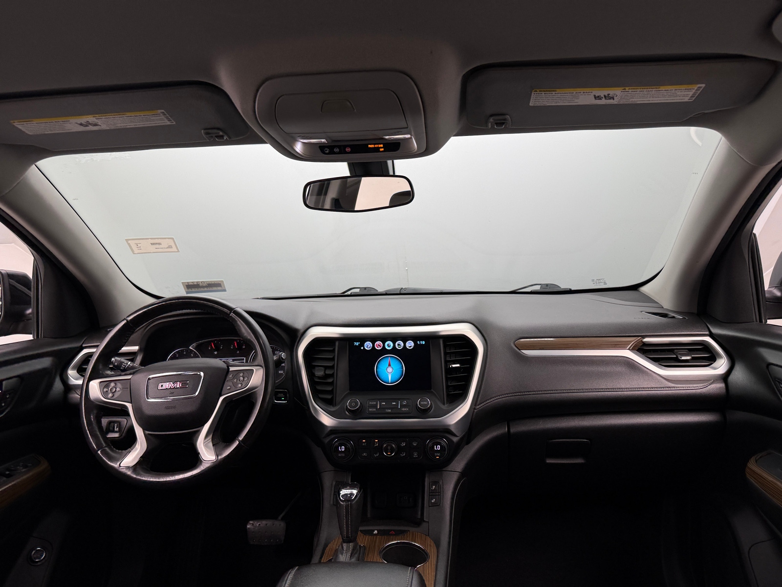 Thumbnail: 2017 GMC Acadia - 3