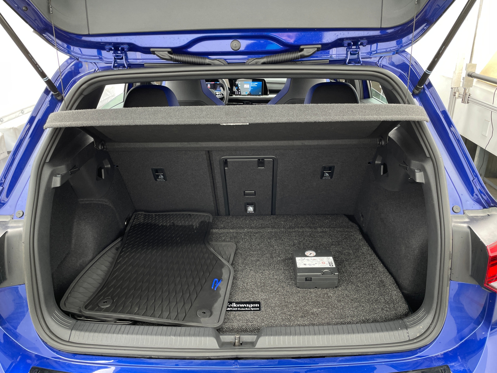 Thumbnail: 2023 Volkswagen Golf - 6