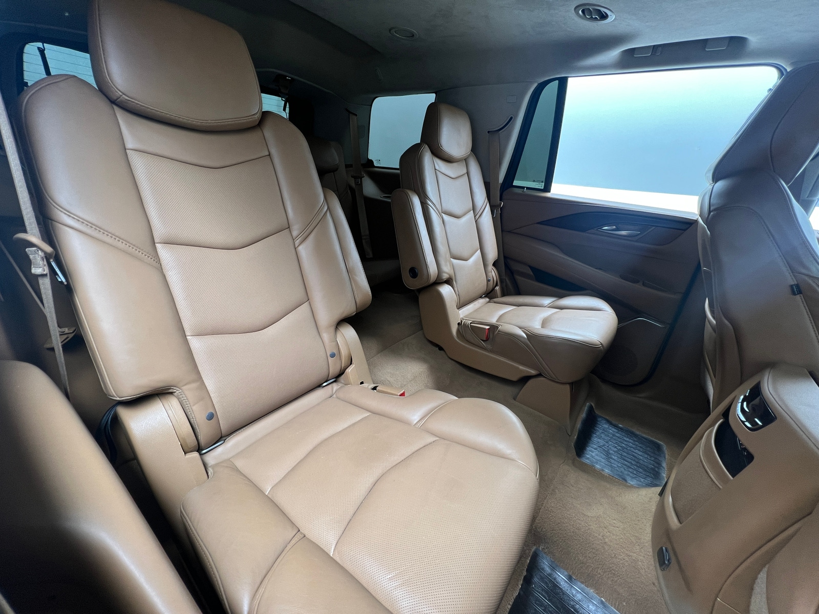 Thumbnail: 2016 Cadillac Escalade - 5