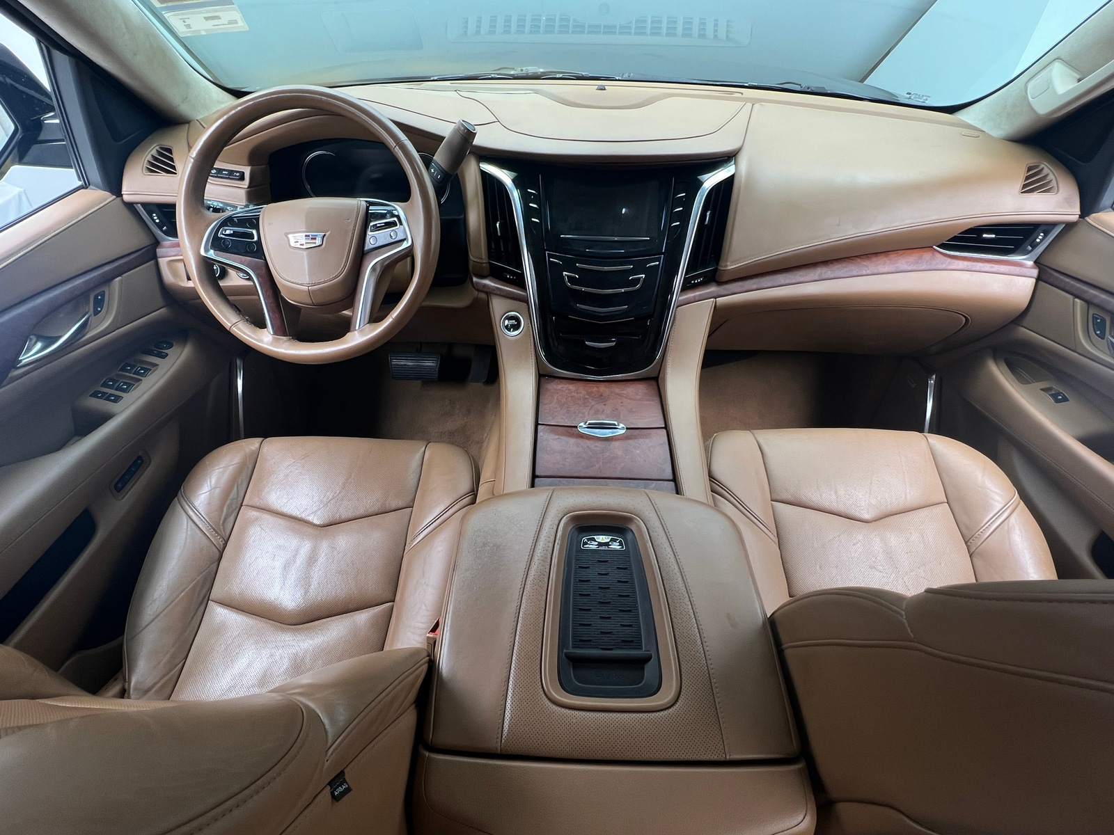 Thumbnail: 2016 Cadillac Escalade - 2