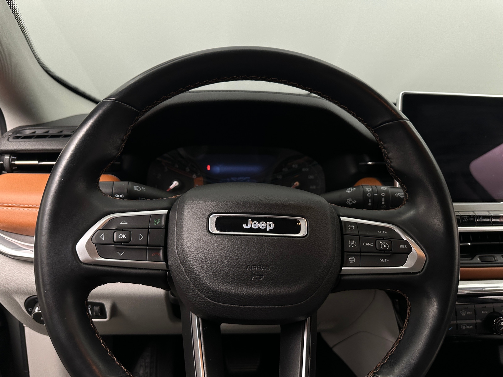 Thumbnail: 2022 Jeep Compass - 4