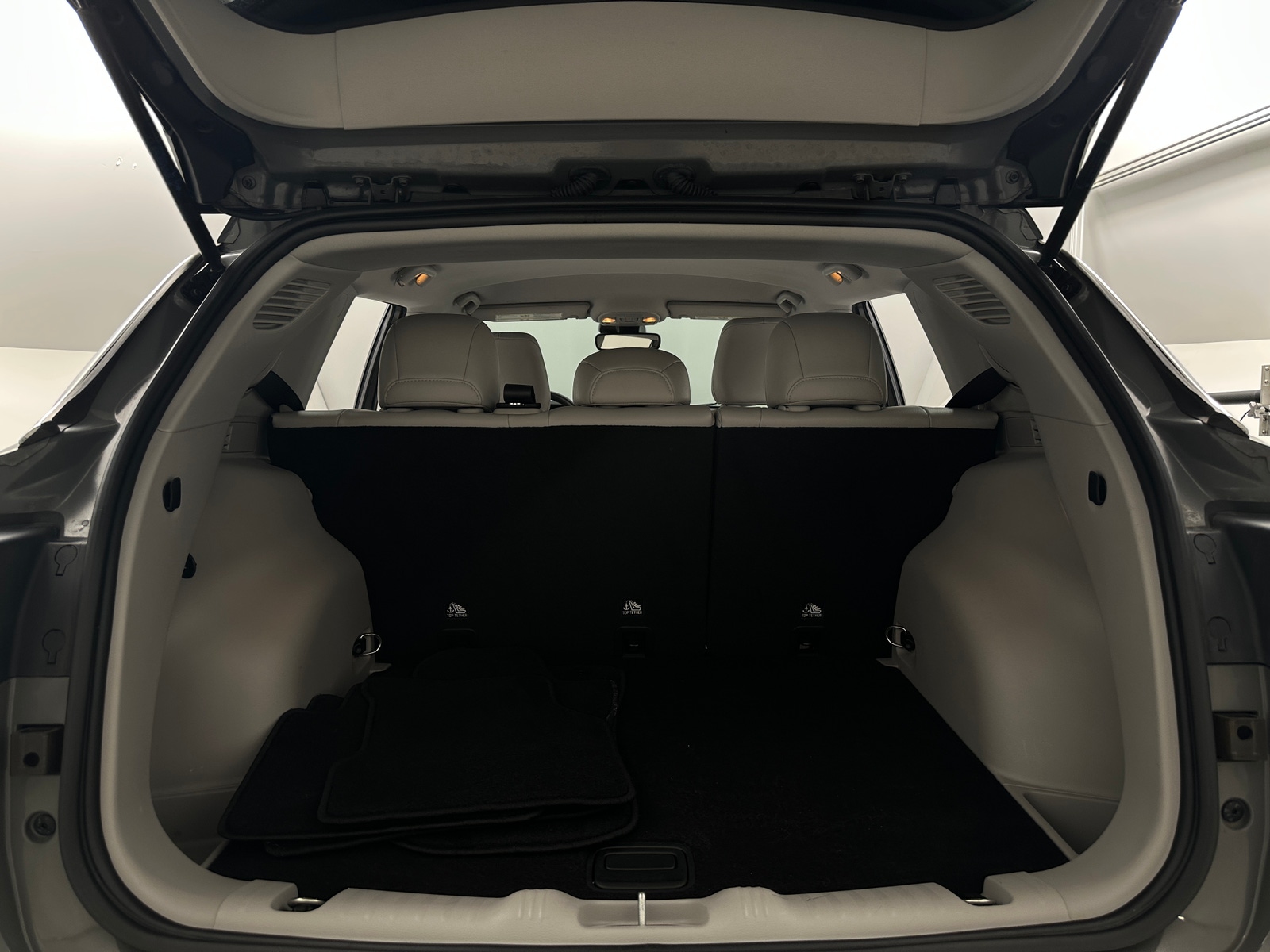 Thumbnail: 2022 Jeep Compass - 6