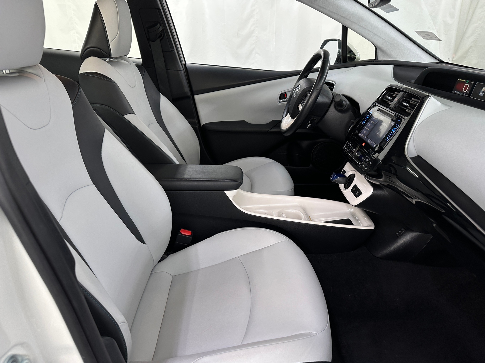 Thumbnail: 2017 Toyota Prius - 2