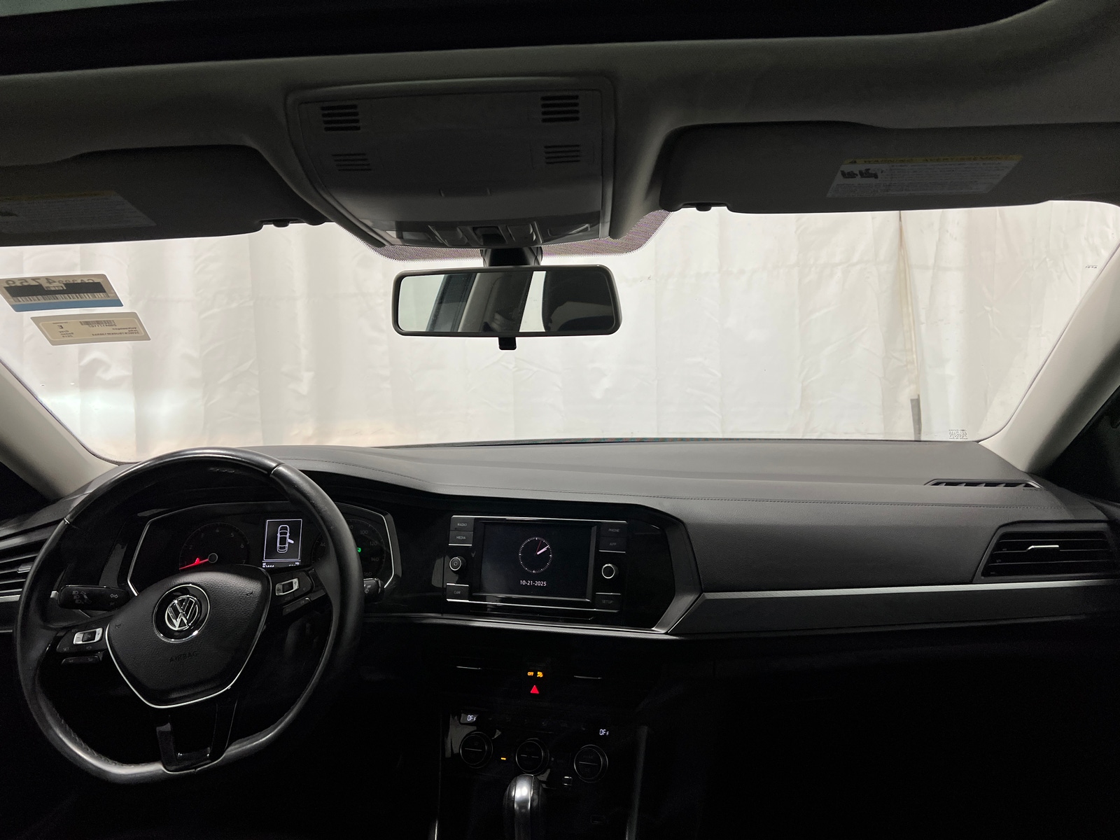 Thumbnail: 2019 Volkswagen Jetta - 2