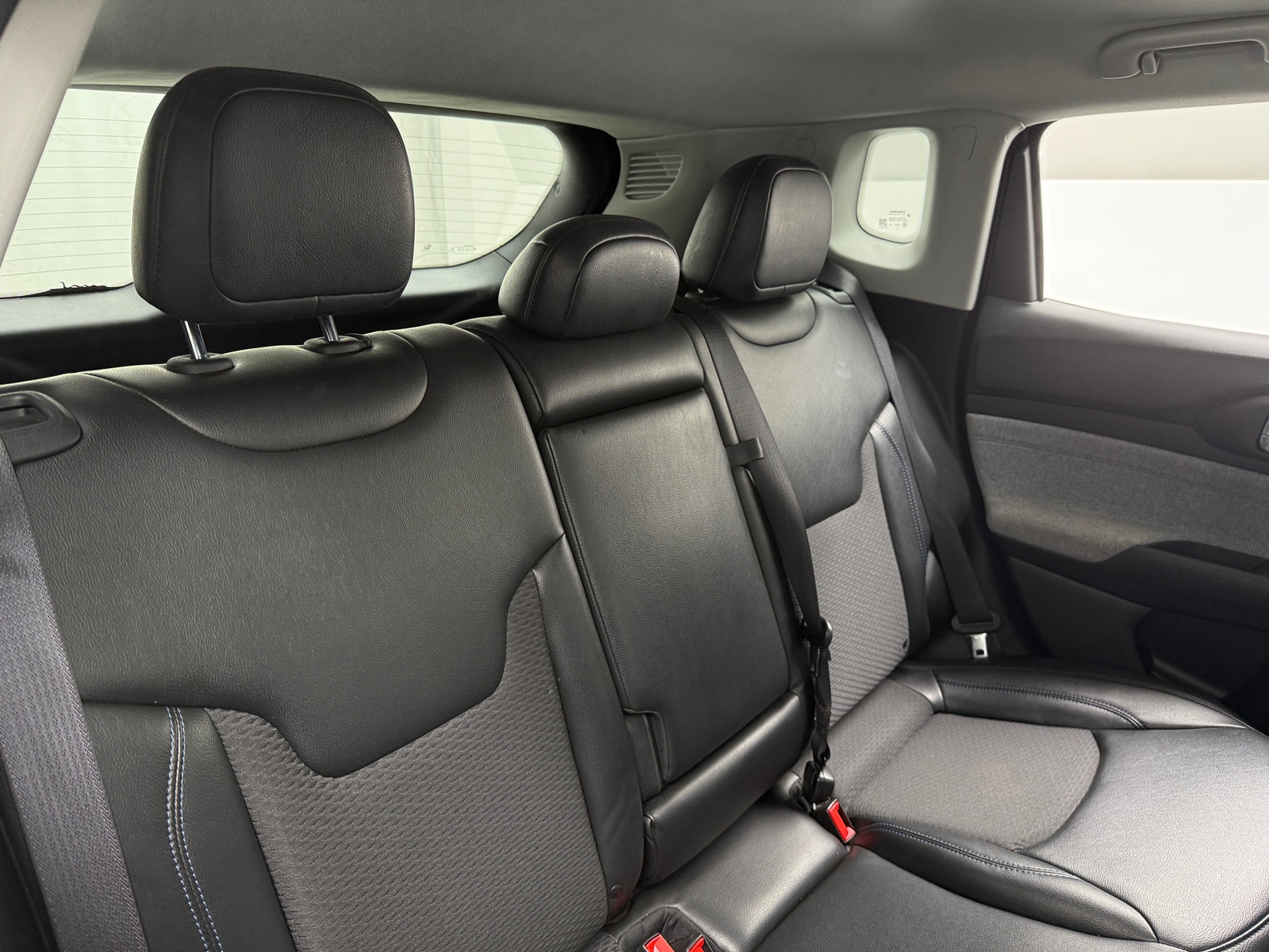 Thumbnail: 2022 Jeep Compass - 6