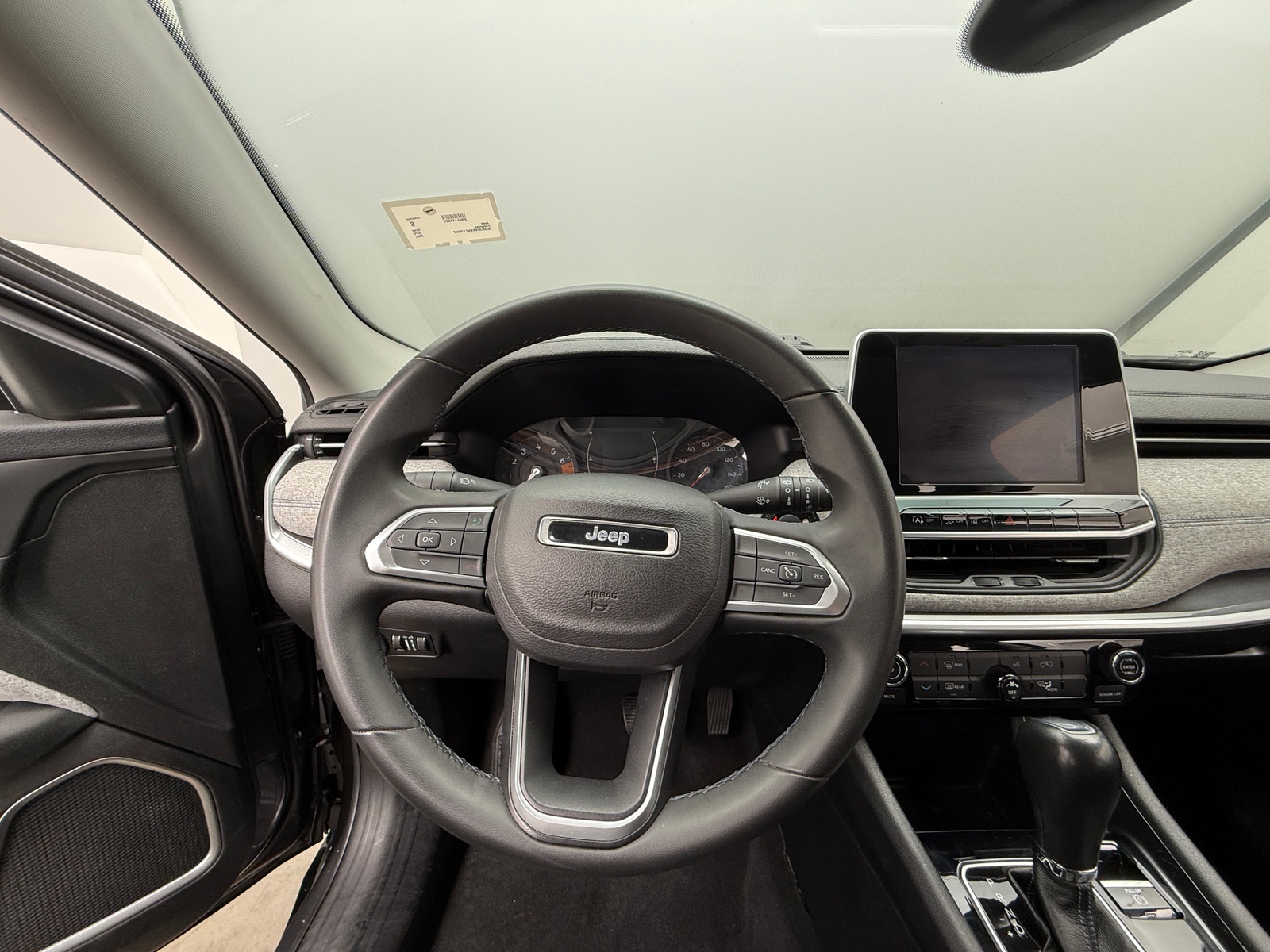 Thumbnail: 2022 Jeep Compass - 5