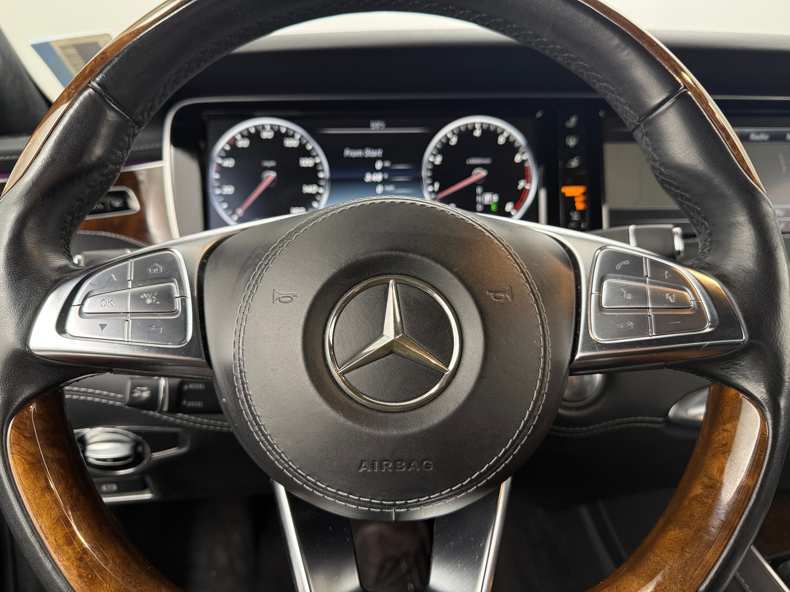 Thumbnail: 2015 Mercedes-Benz S-Class - 3