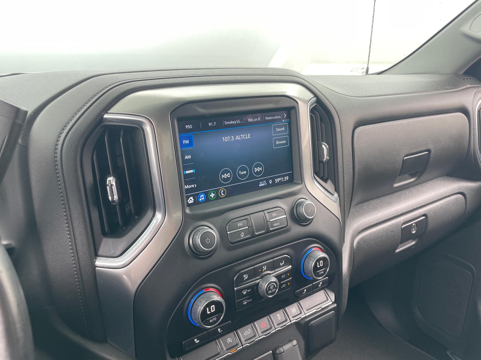Thumbnail: 2022 Chevrolet Silverado 1500 - 4