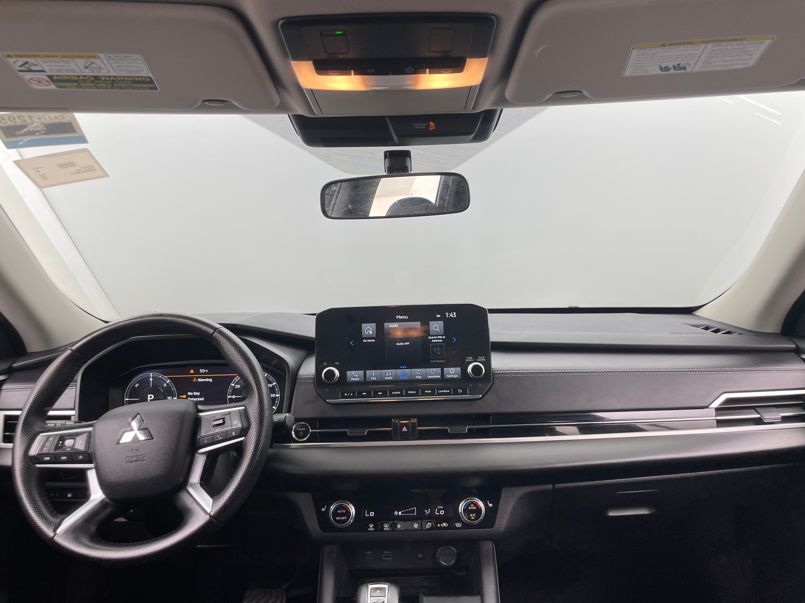 Thumbnail: 2023 Mitsubishi Outlander - 2