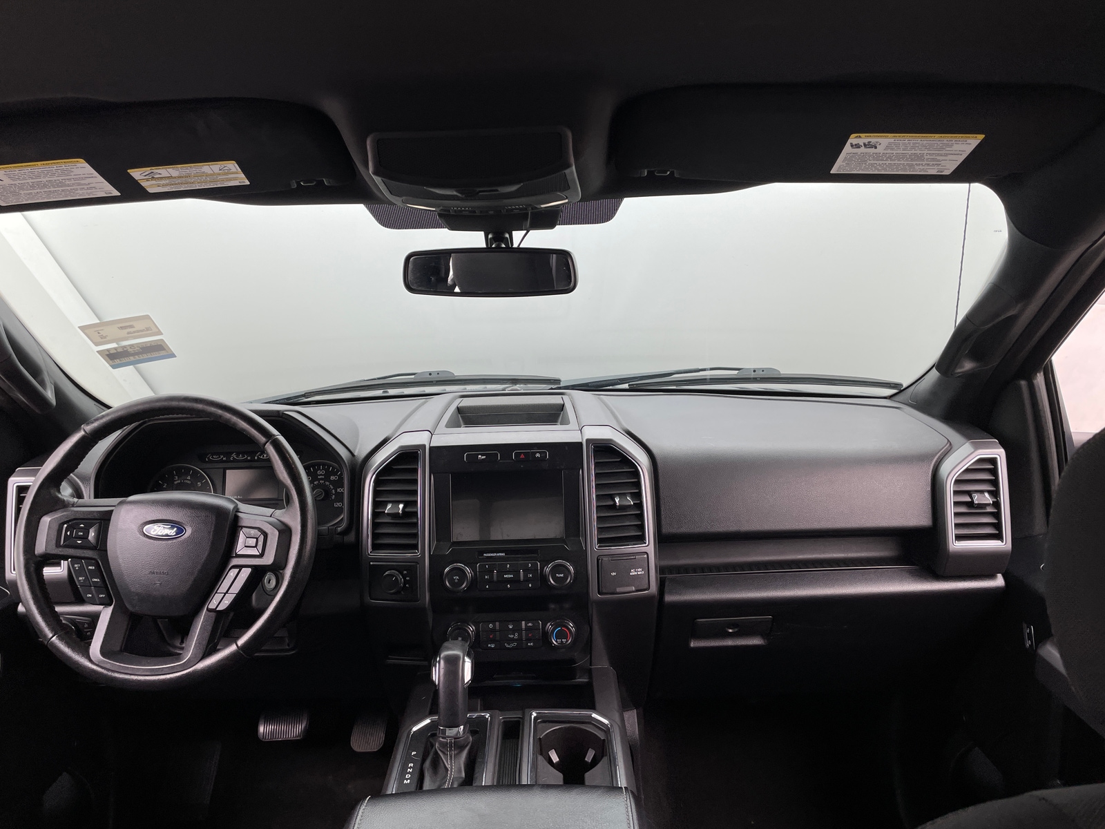 Thumbnail: 2019 Ford Econoline - 3