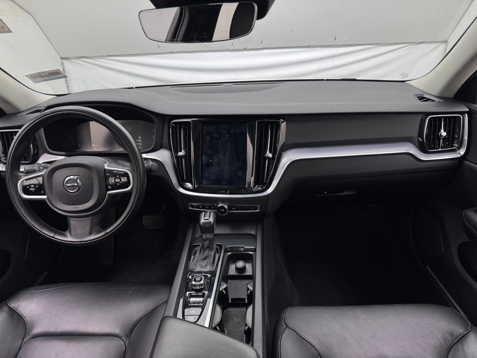 Thumbnail: 2019 Volvo S60 - 2