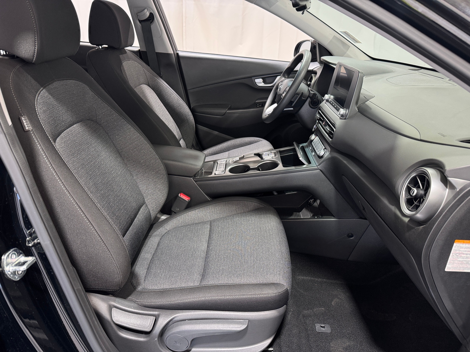 Thumbnail: 2023 Hyundai Kona - 2
