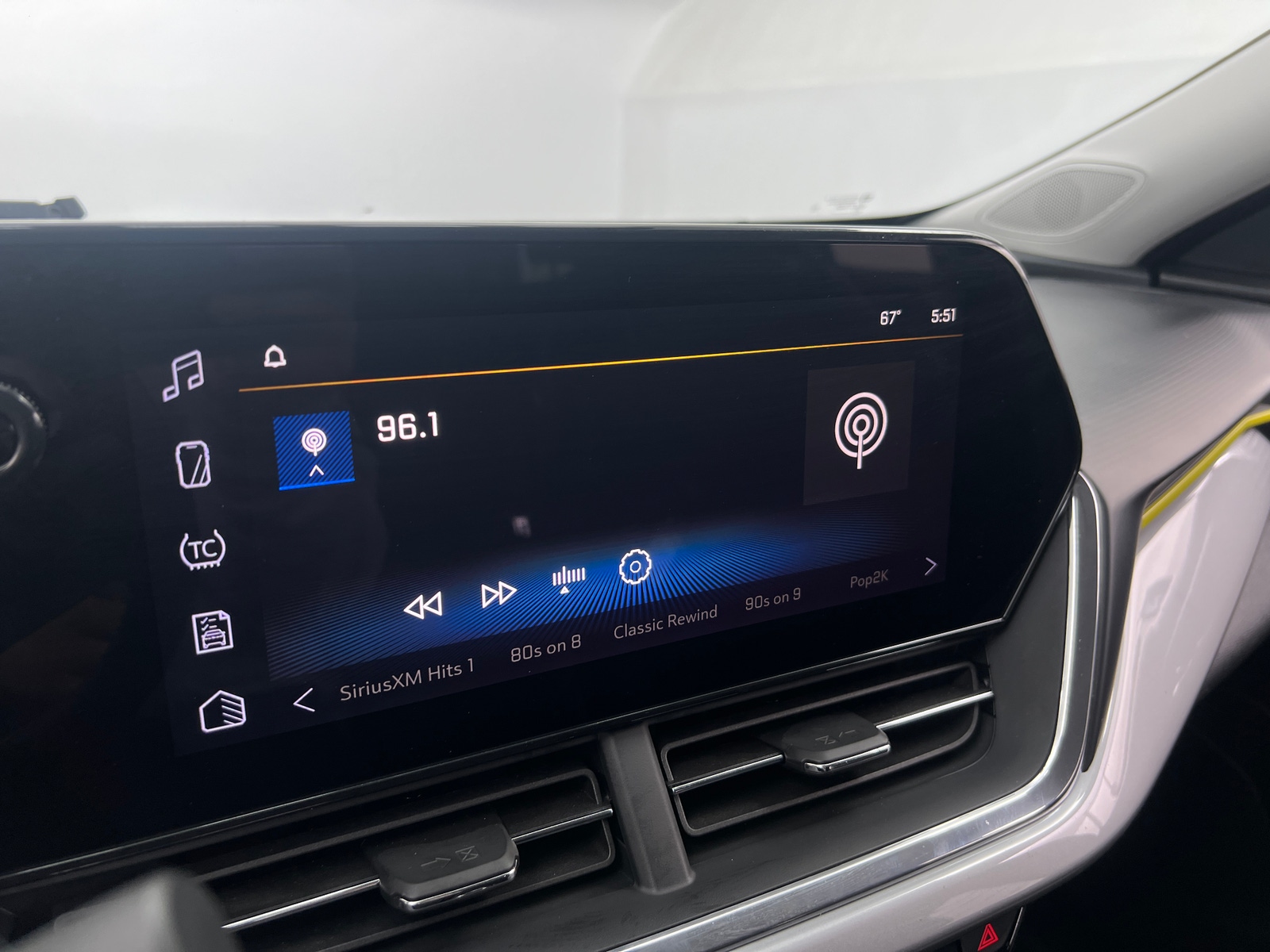 Thumbnail: 2024 Chevrolet Trax - 4