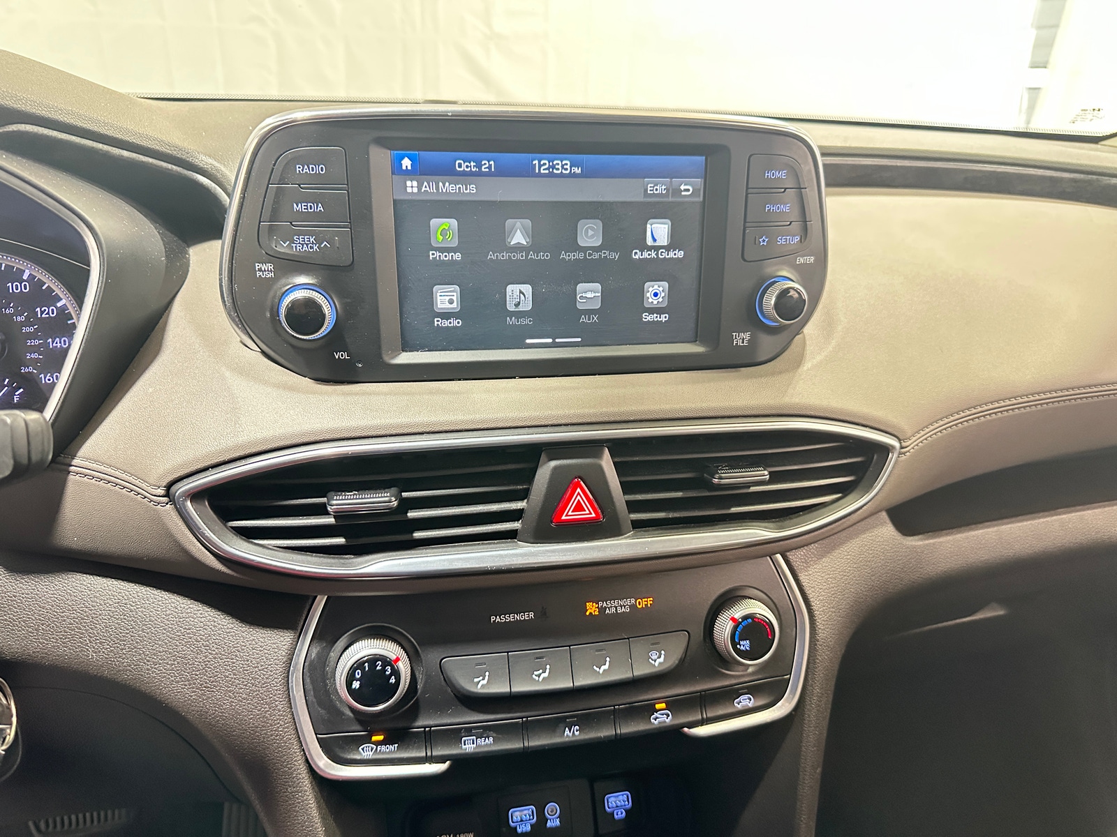 Thumbnail: 2020 Hyundai Santa Fe - 4