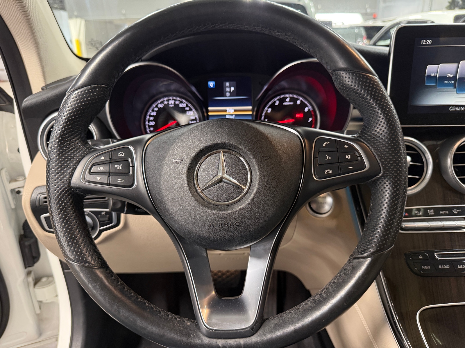 Thumbnail: 2017 Mercedes-Benz GLC - 4