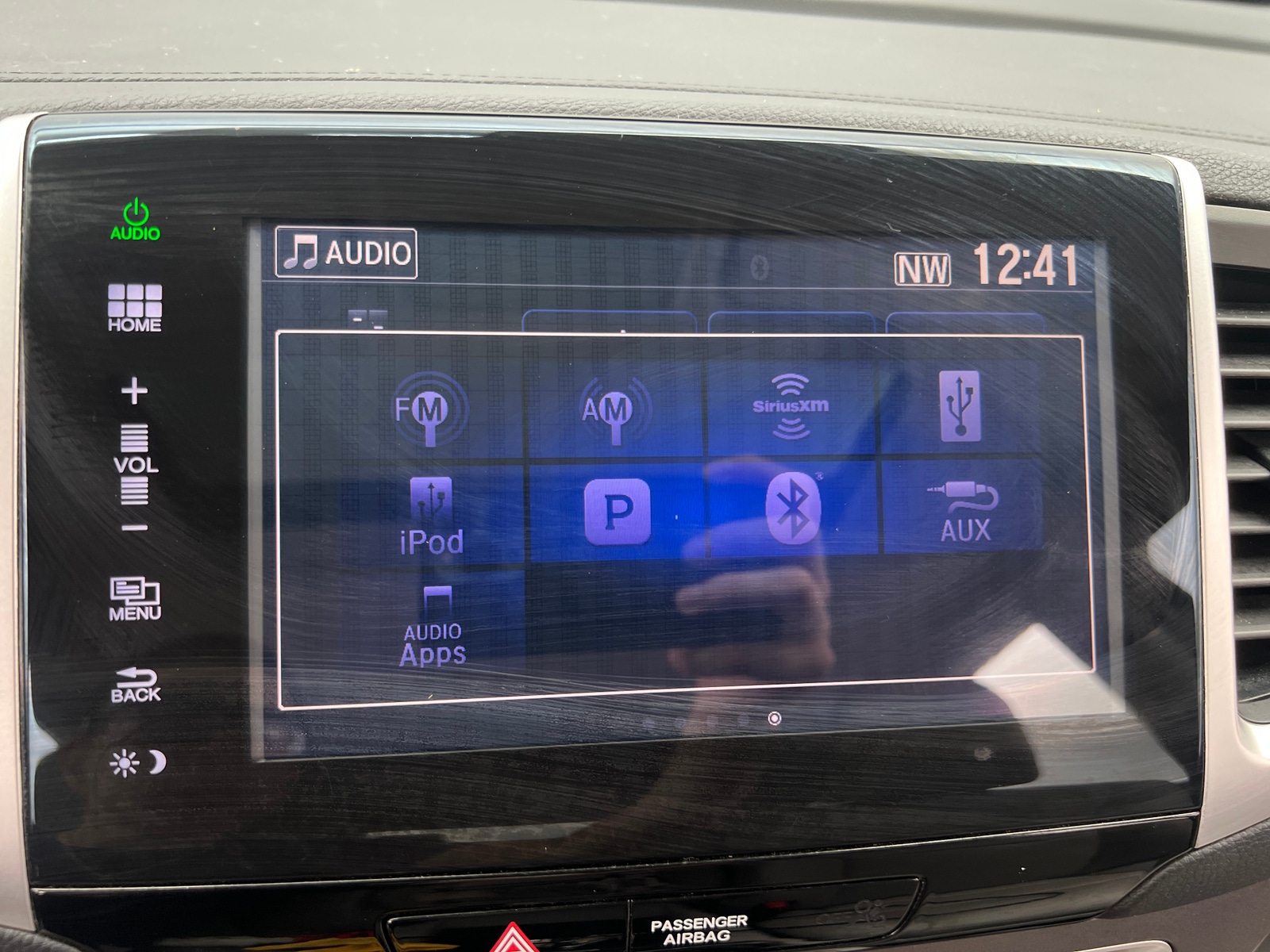 Thumbnail: 2016 Honda Pilot - 3