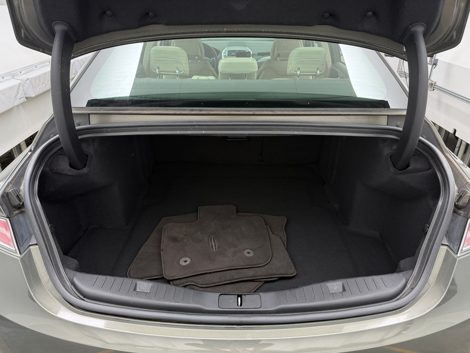Thumbnail: 2017 Lincoln MKZ - 6