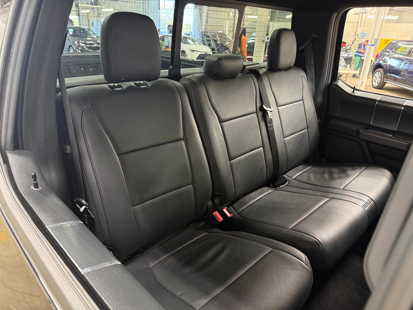 Thumbnail: 2020 Ford Econoline - 6