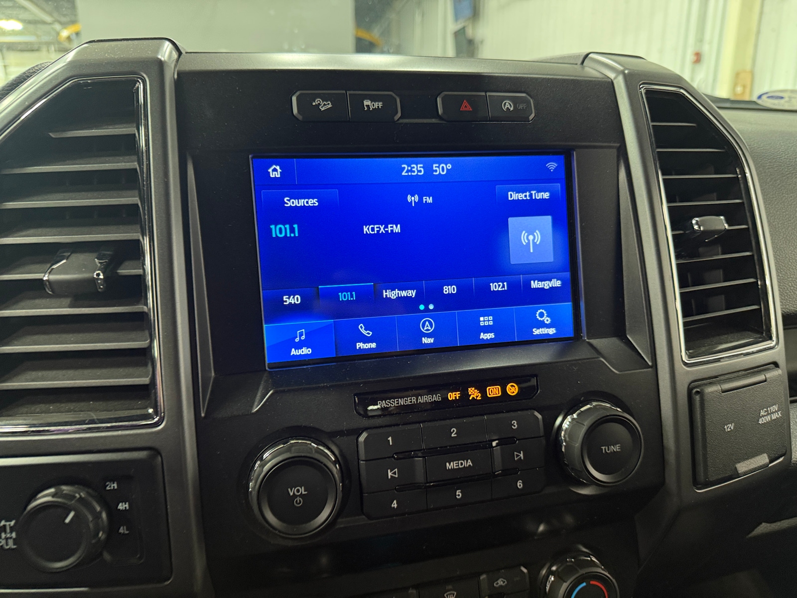 Thumbnail: 2020 Ford Econoline - 4