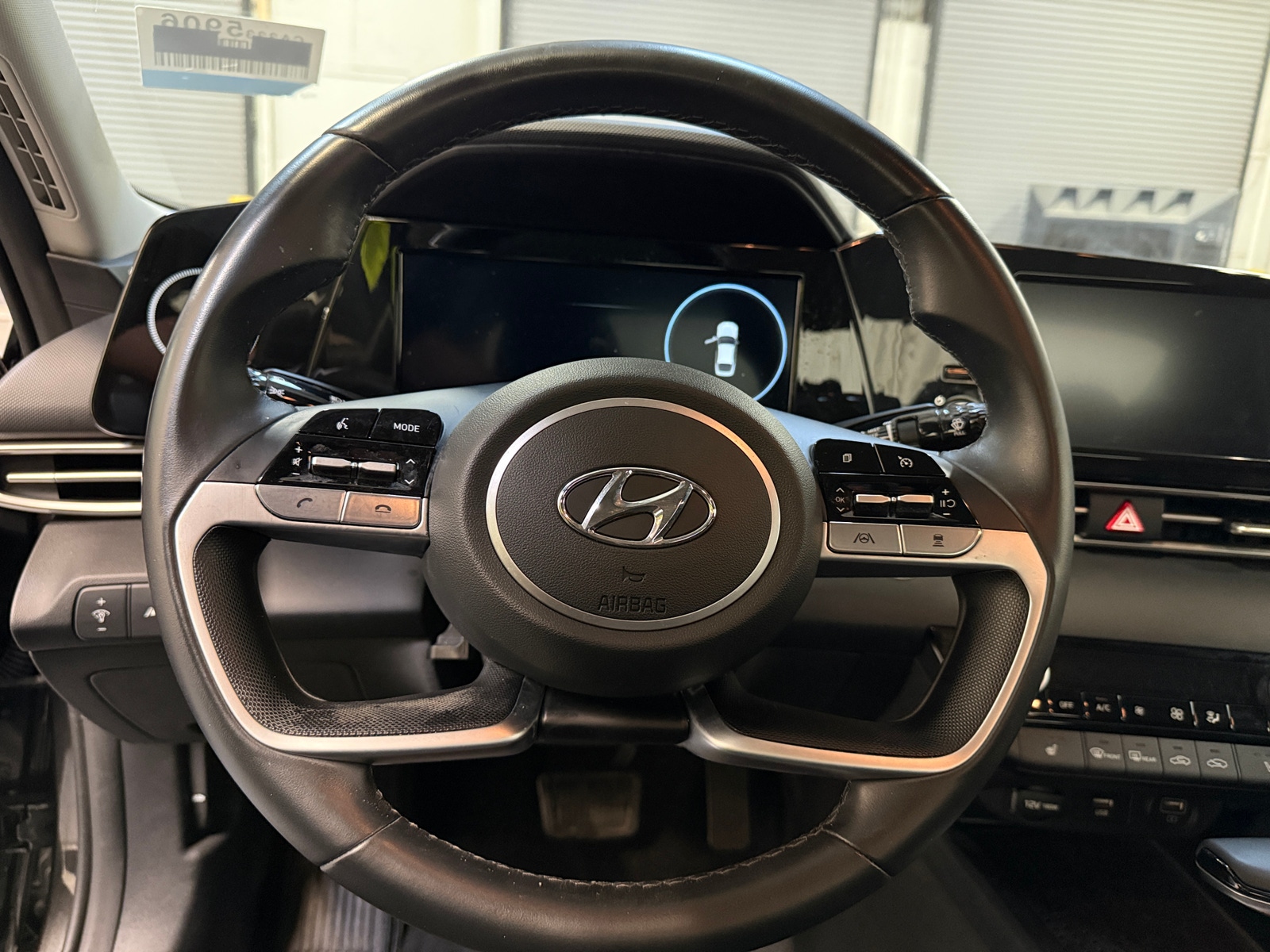 Thumbnail: 2022 Hyundai Elantra - 5