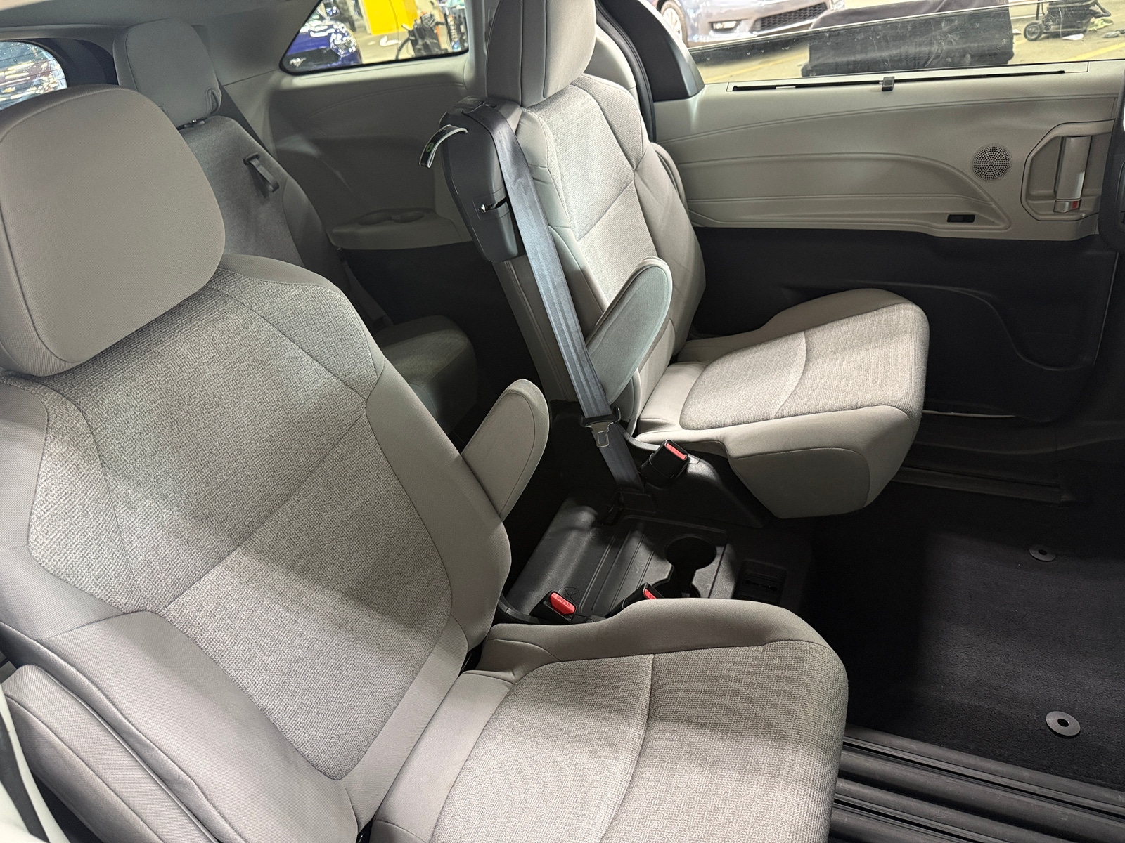 Thumbnail: 2024 Toyota Sienna - 6