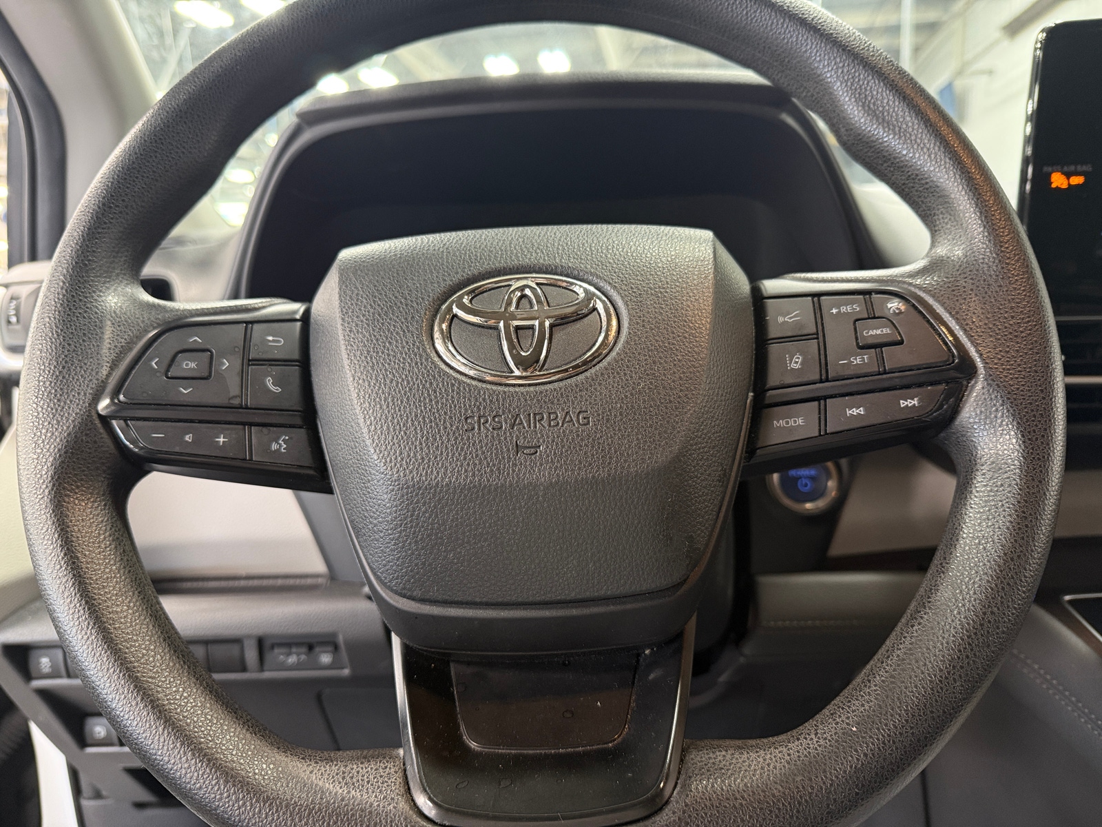 Thumbnail: 2024 Toyota Sienna - 5