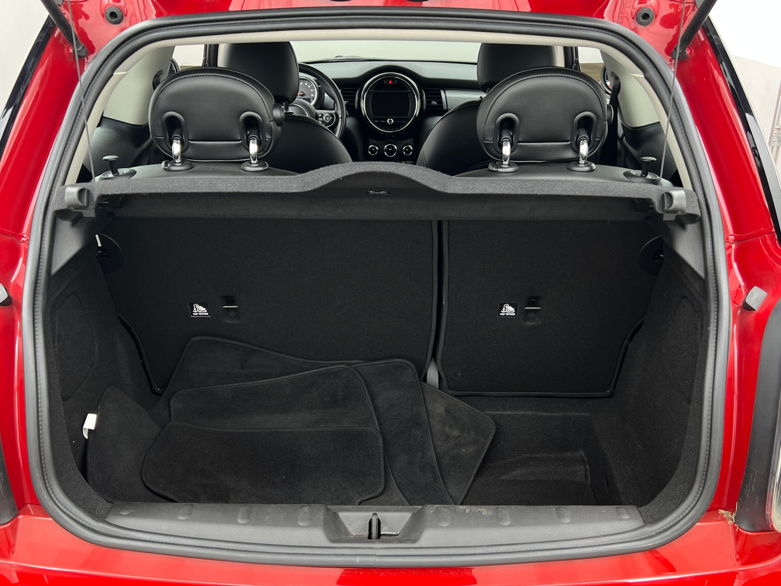 Thumbnail: 2017 MINI Cooper Hardtop - 6