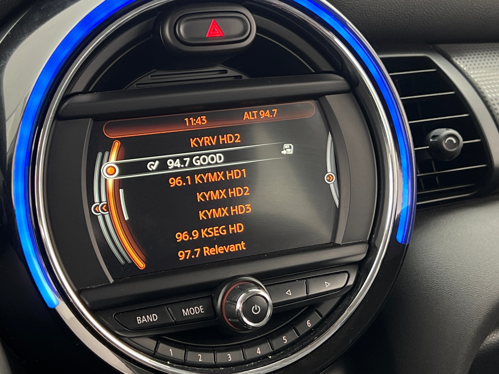 Thumbnail: 2017 MINI Cooper Hardtop - 3