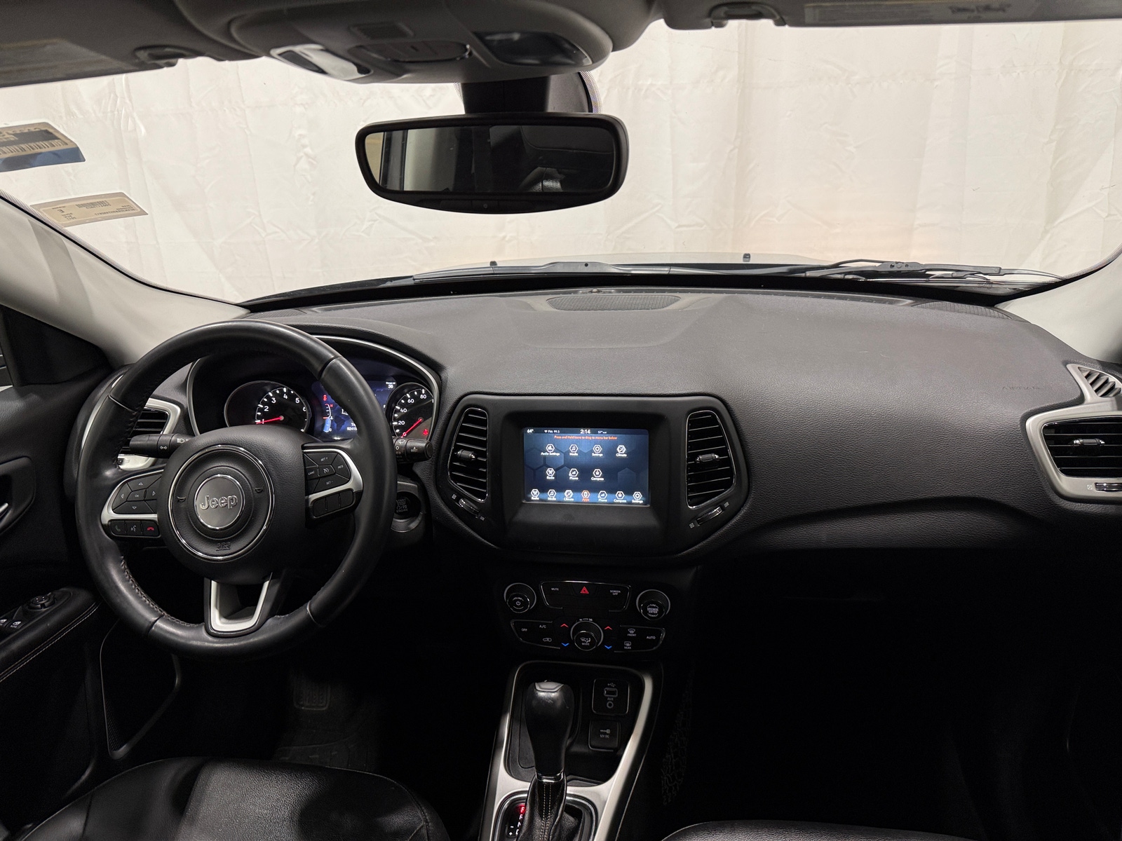 Thumbnail: 2017 Jeep Compass - 3