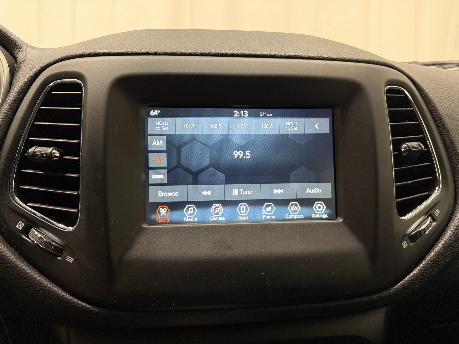 Thumbnail: 2017 Jeep Compass - 4