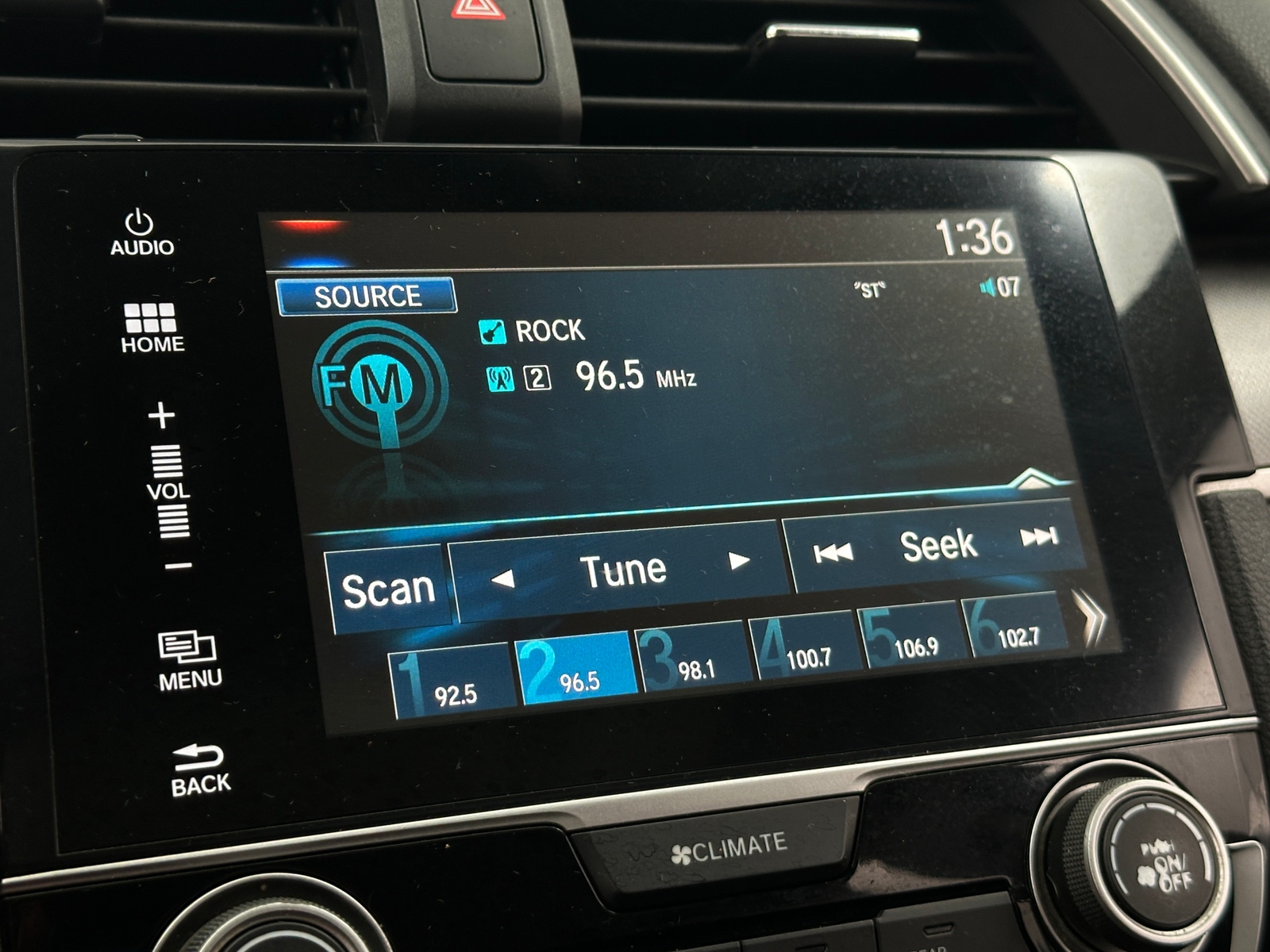 Thumbnail: 2016 Honda Civic - 4